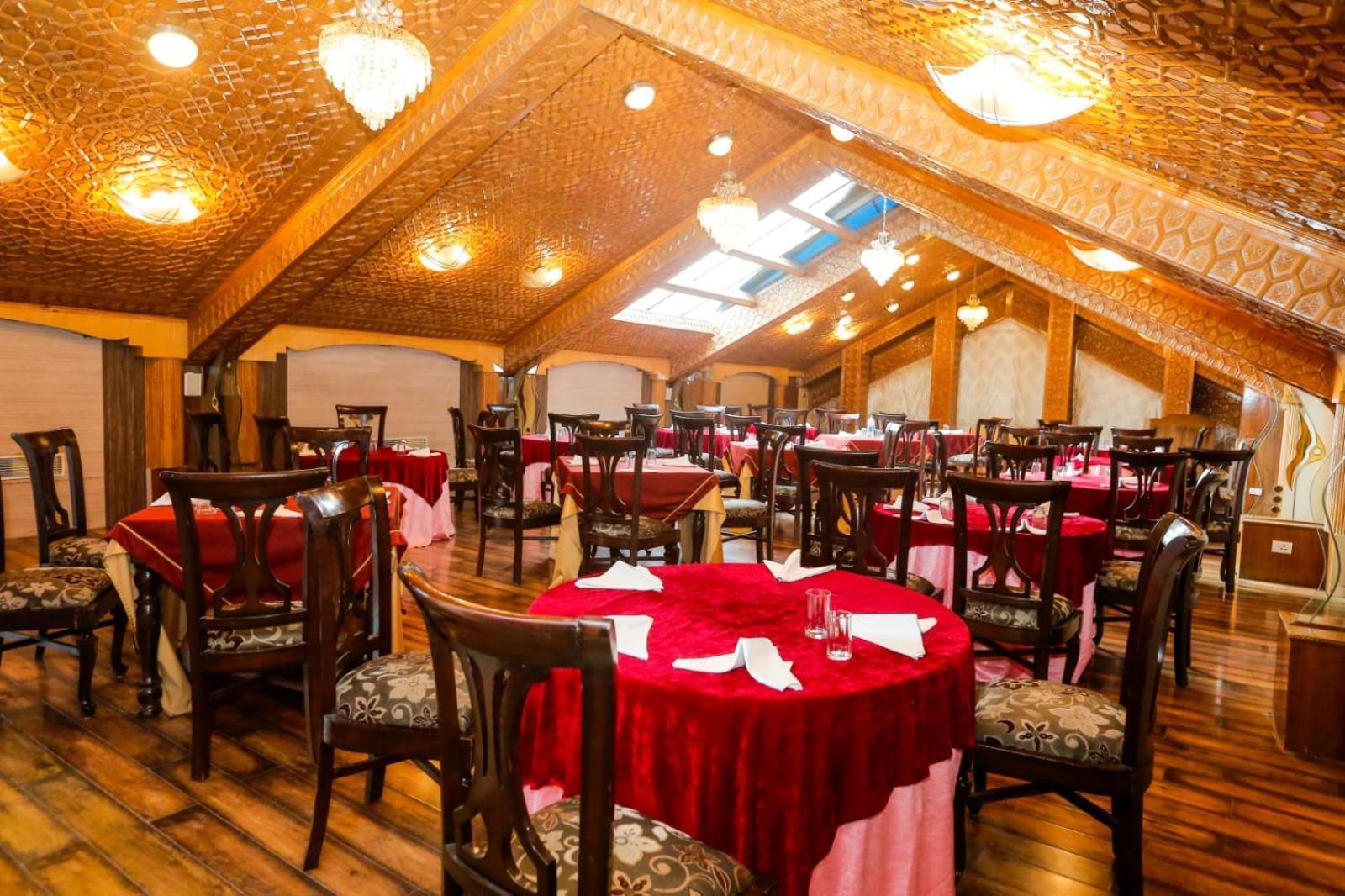 The Residency Hotel Srinagar (Jammu and Kashmir)
