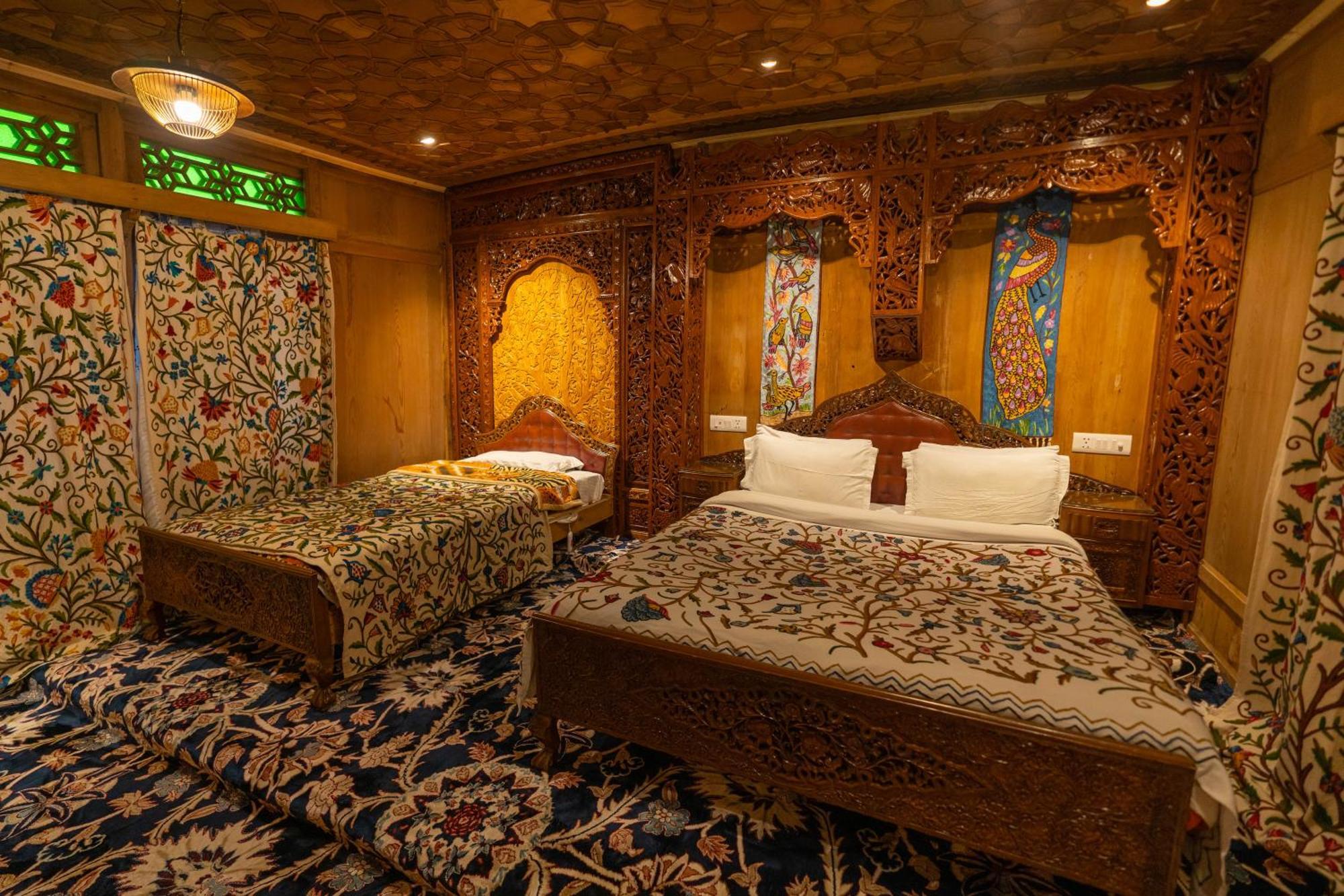 Hotel The Hareem Group Of Houseboats
