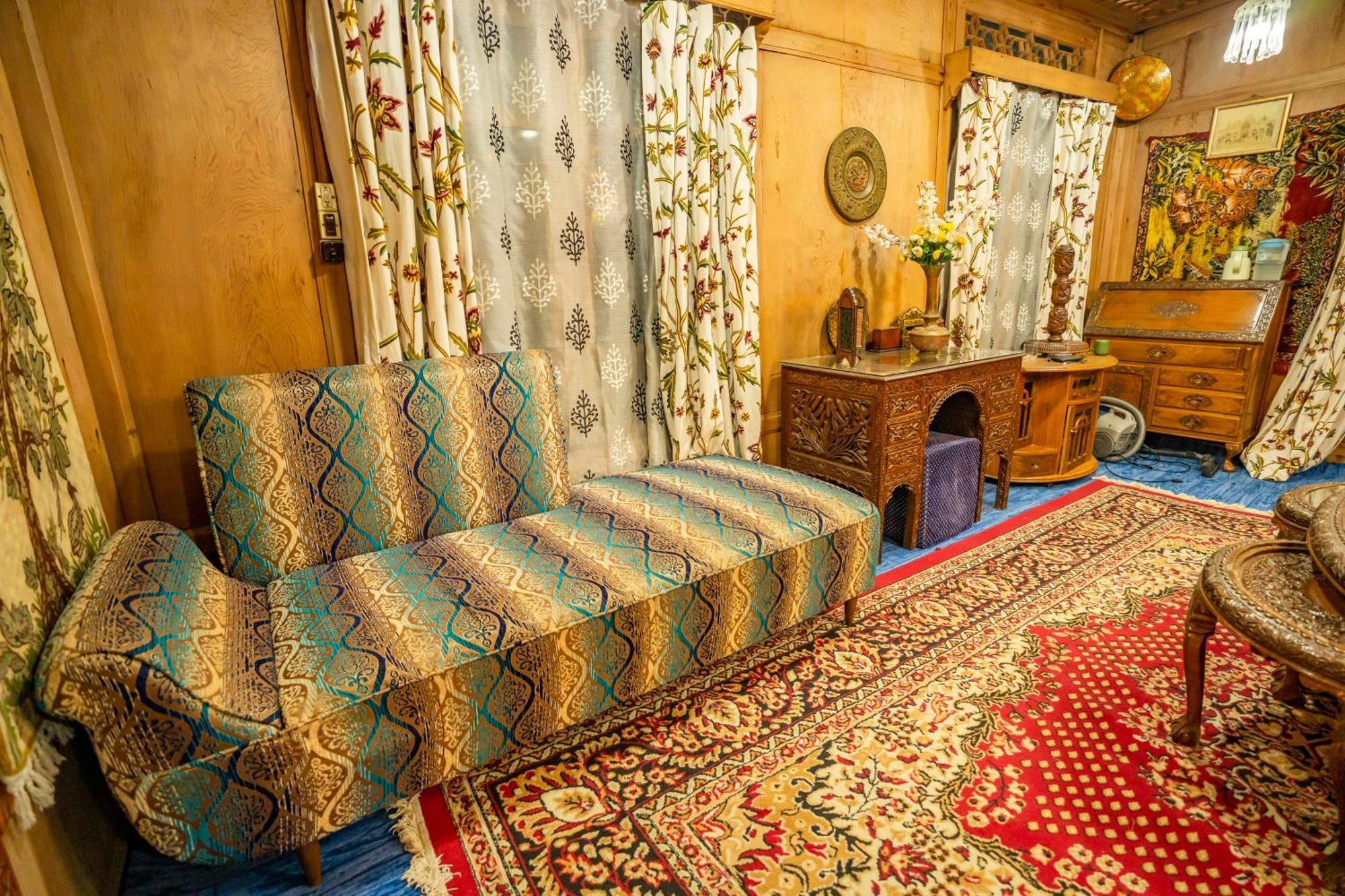 The Hareem Group Of Houseboats Hotel 4*