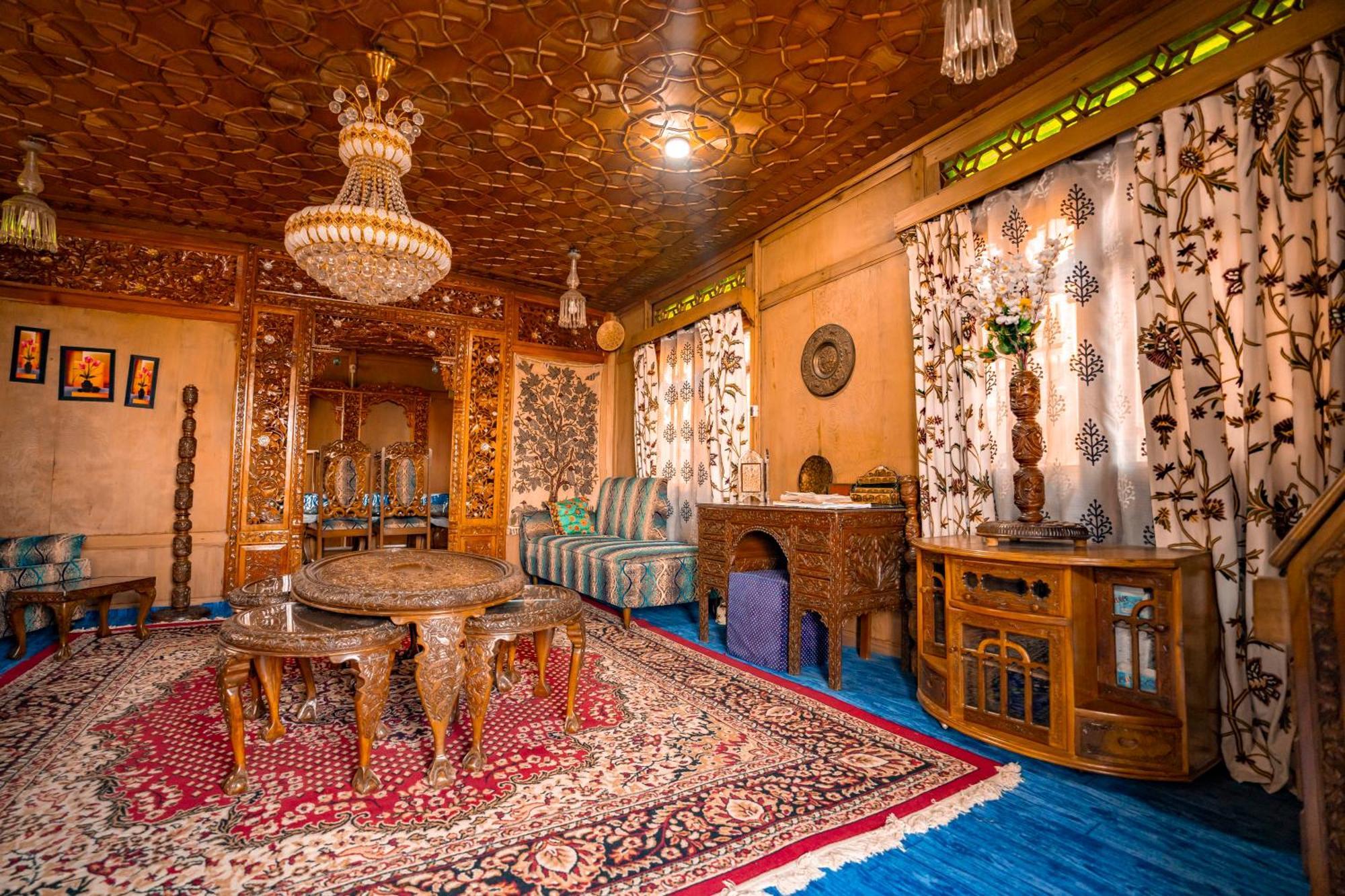 Hotel The Hareem Group Of Houseboats