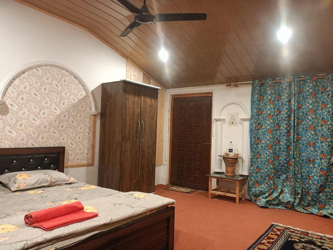 Guest house Zoz Hazratbal