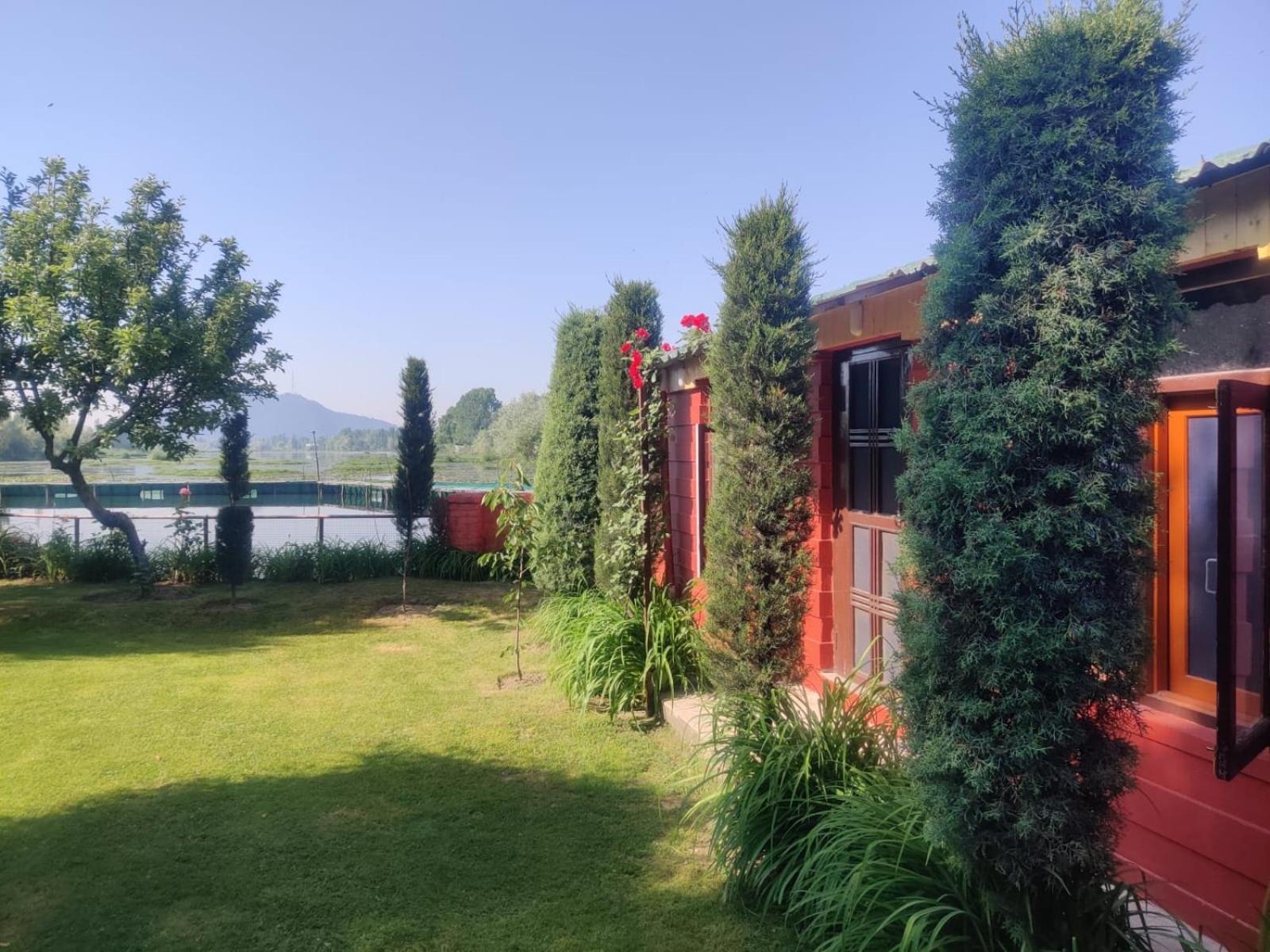 Guest house Zoz Hazratbal *
