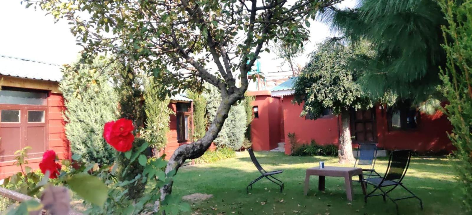 Guest house Zoz Hazratbal Srinagar (Jammu and Kashmir)