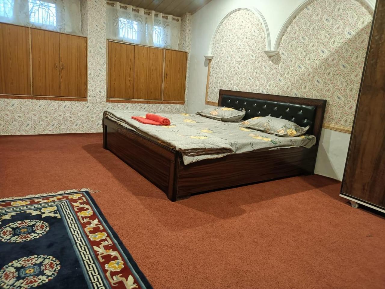 Zoz Hazratbal