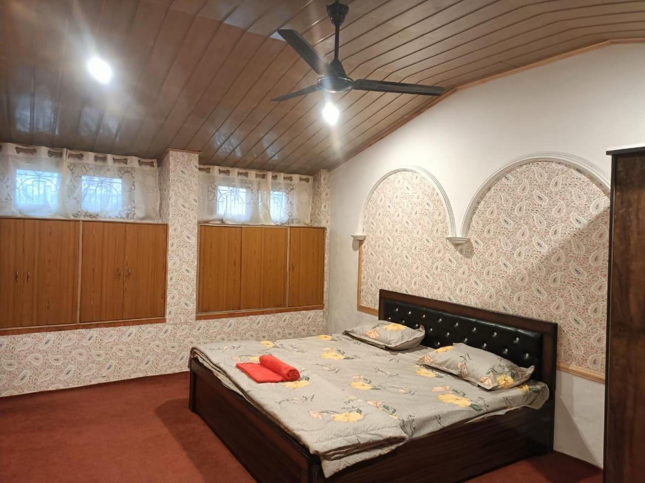 Guest house Zoz Hazratbal *