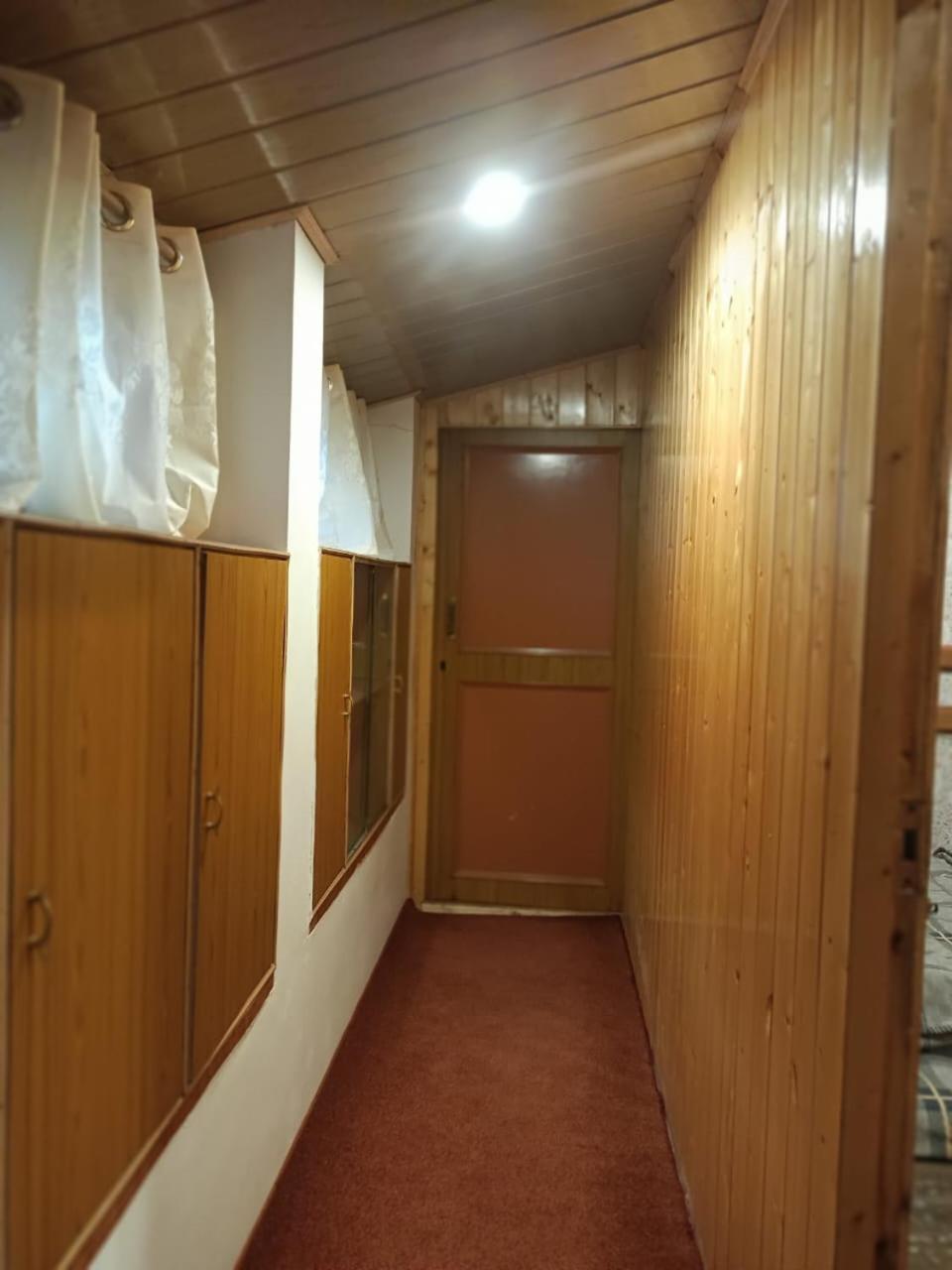 Guest house Zoz Hazratbal *