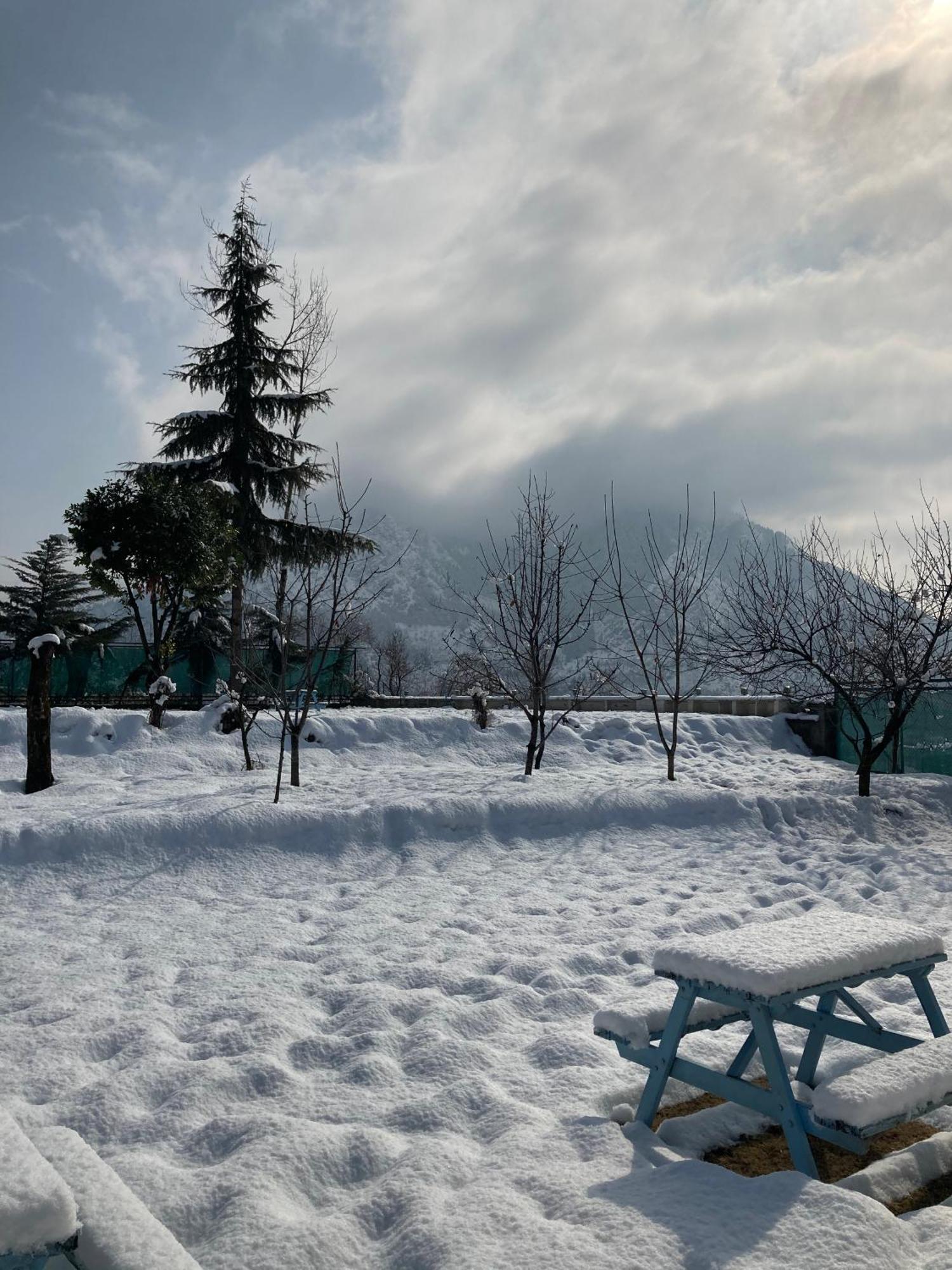 Guest house Nasheman Srinagar (Jammu and Kashmir)