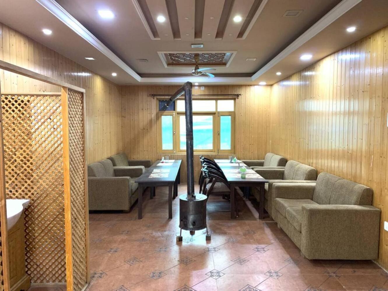 Nasheman Guest house