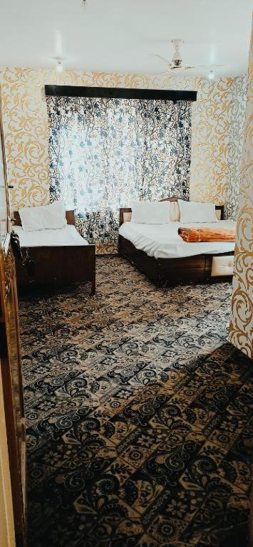 Kashmir Heaven 2*