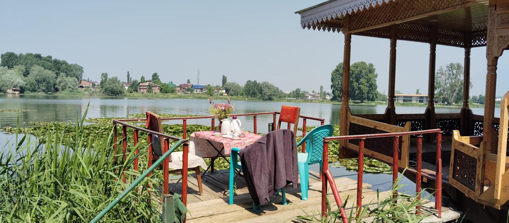 House Boat House Of Common Guest house