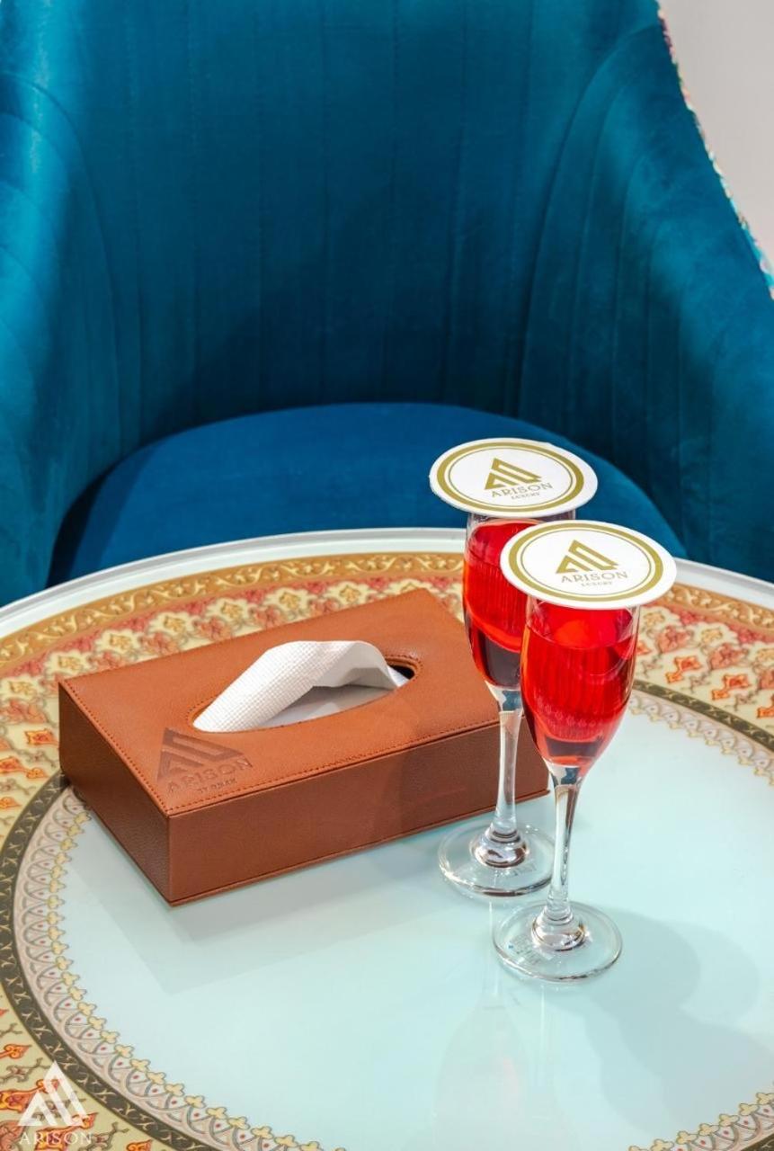 Arison Luxury Hotel Srinagar (Jammu and Kashmir)