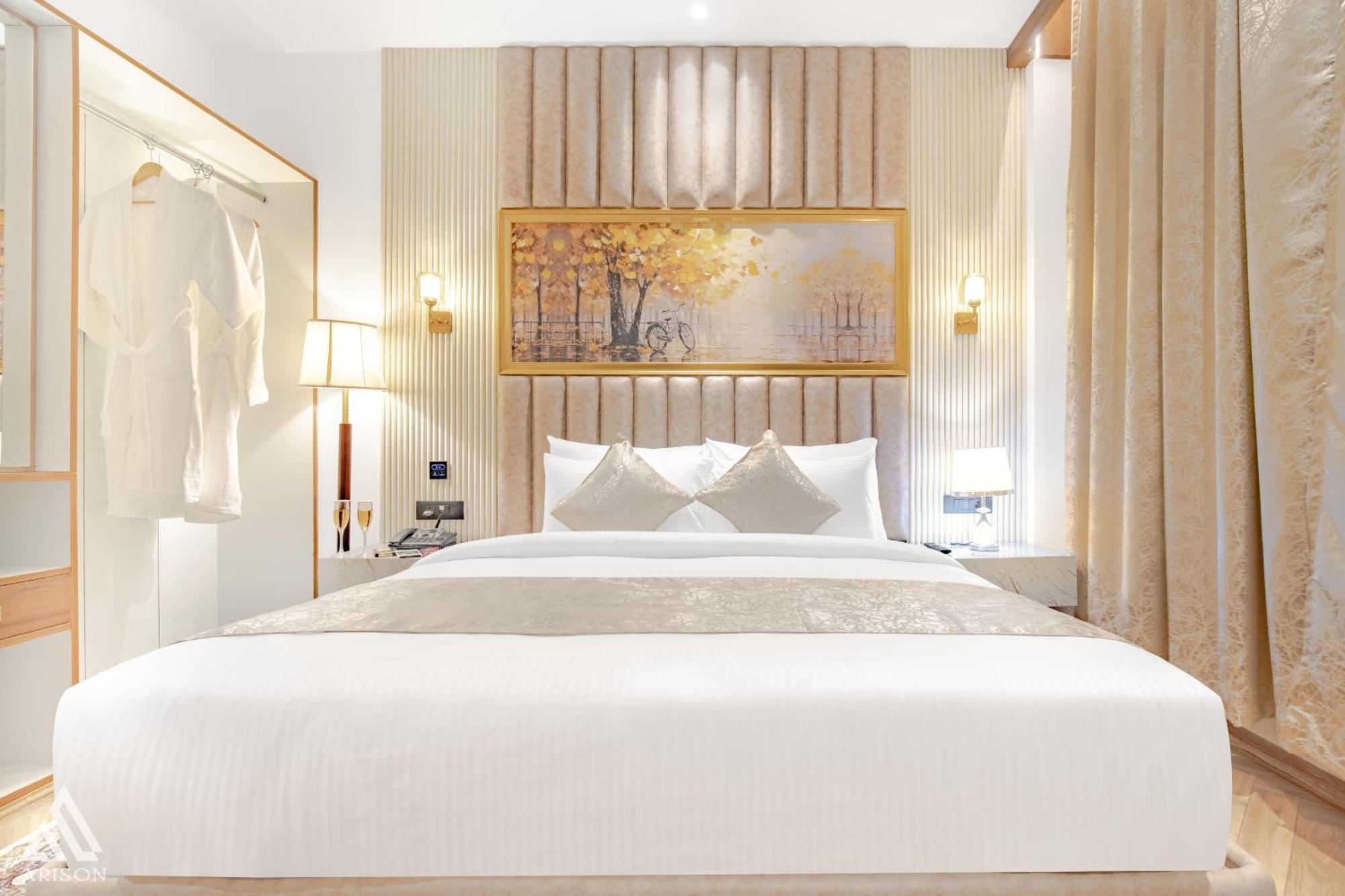Arison Luxury Hotel Srinagar (Jammu and Kashmir)