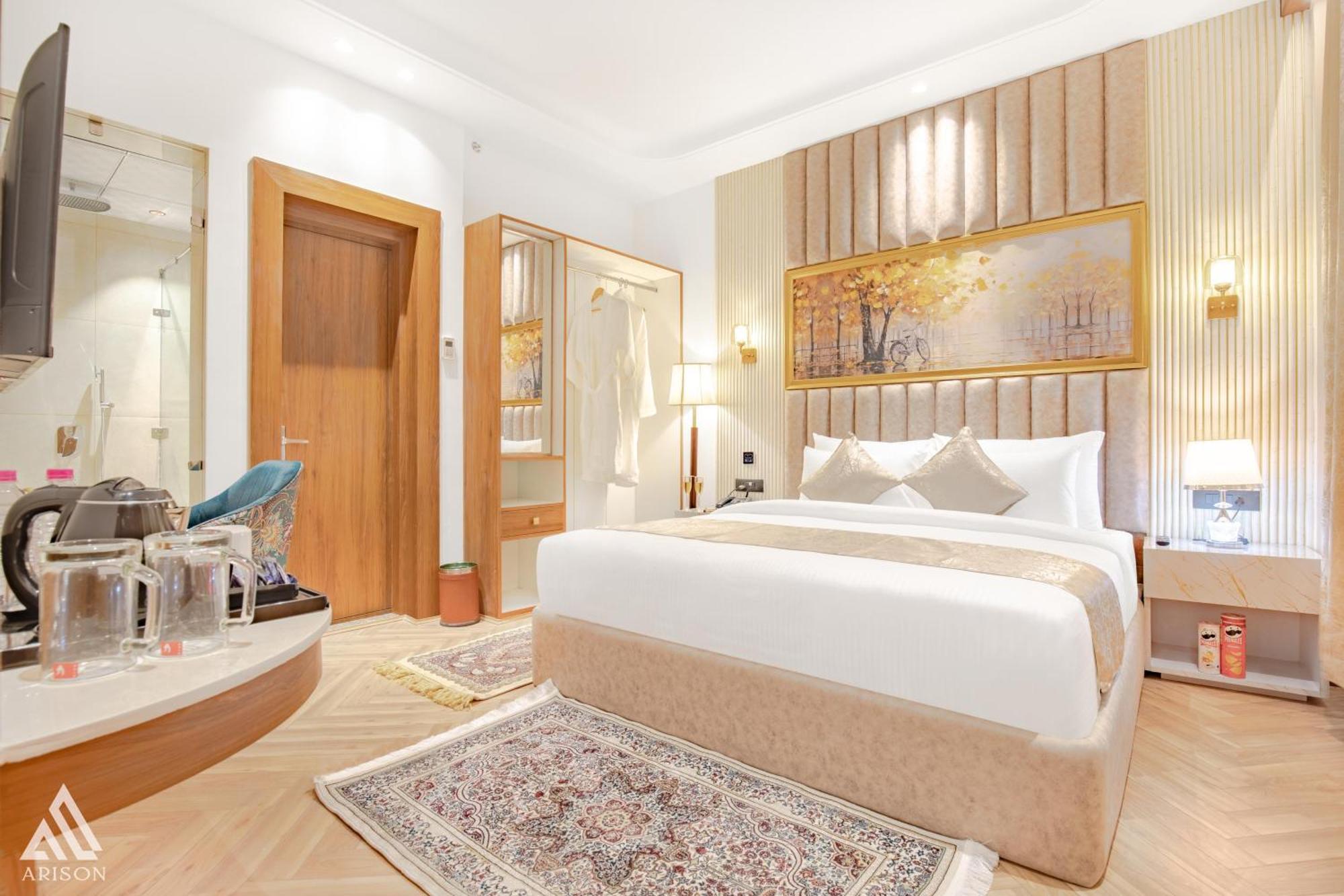 Hotel Arison Luxury 4*