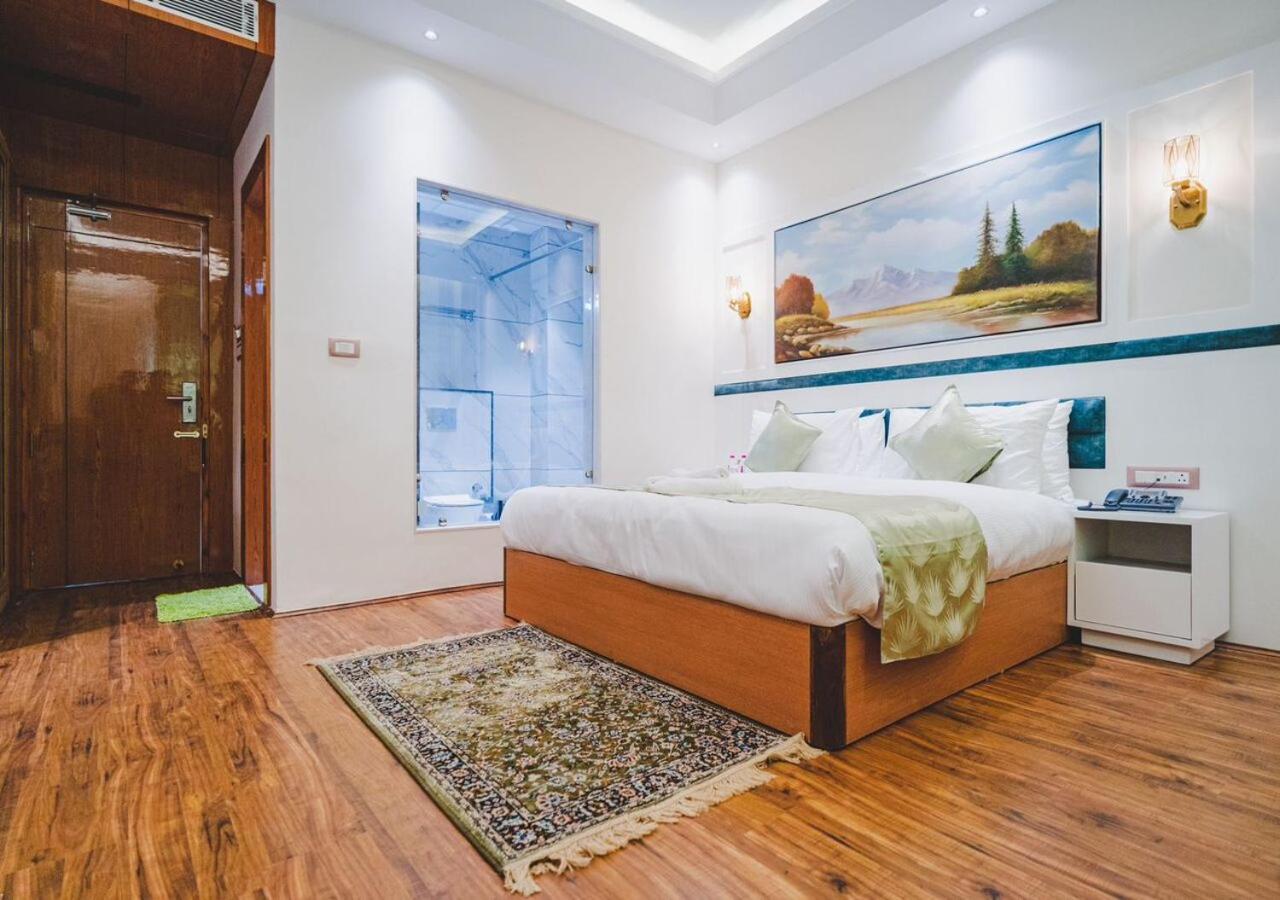 Arison Hotel Srinagar (Jammu and Kashmir)