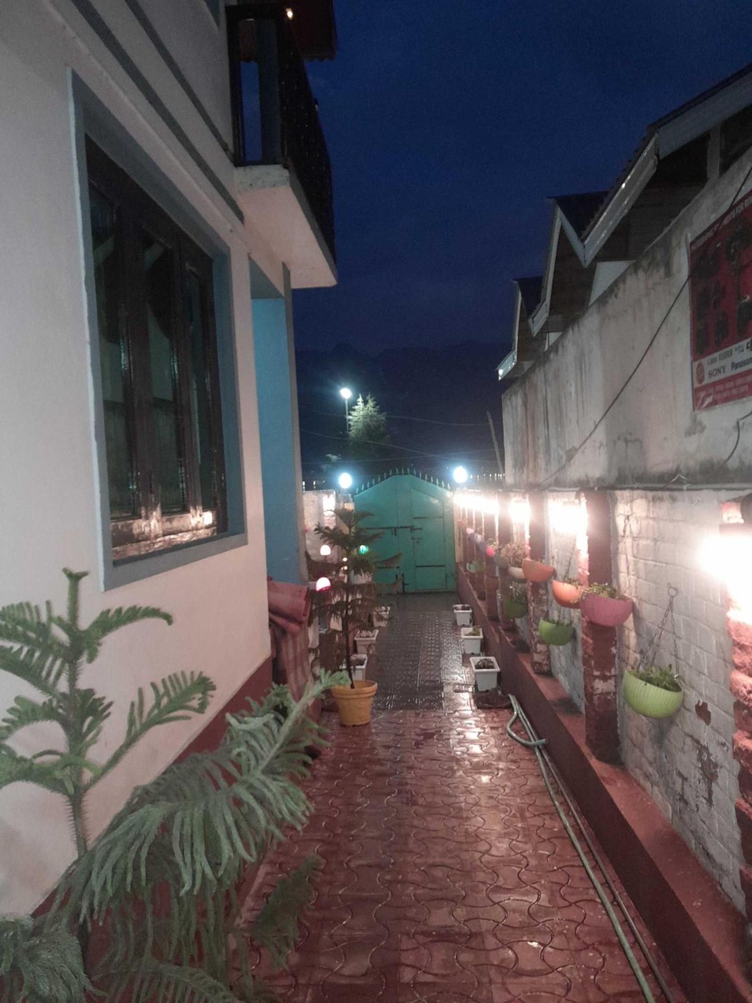 Hotel O Pop Foreshore 3*