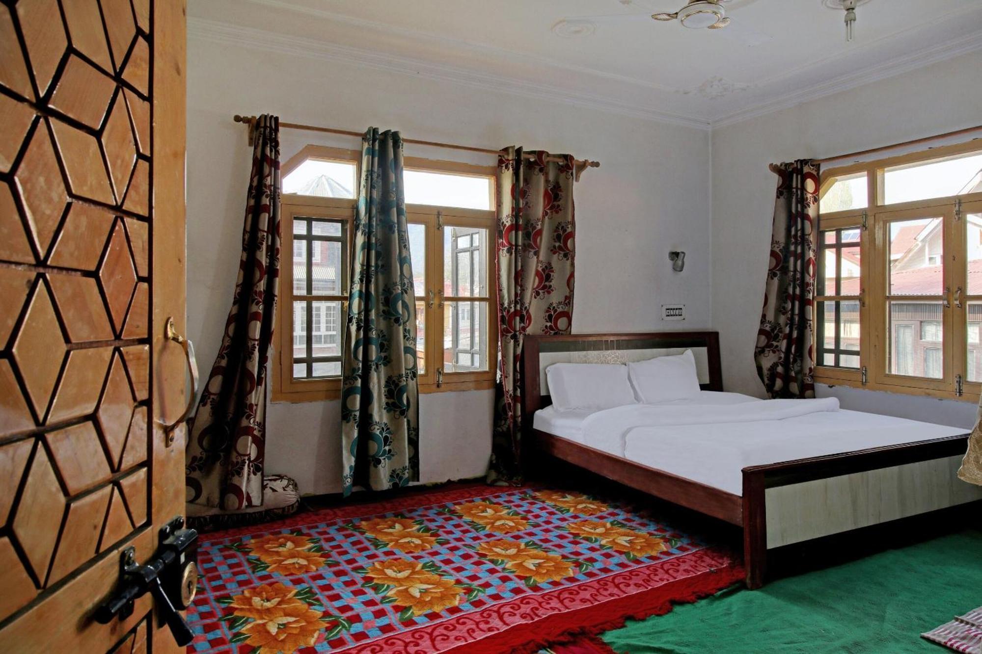 O Gilkar Mansion Hotel Srinagar (Jammu and Kashmir)