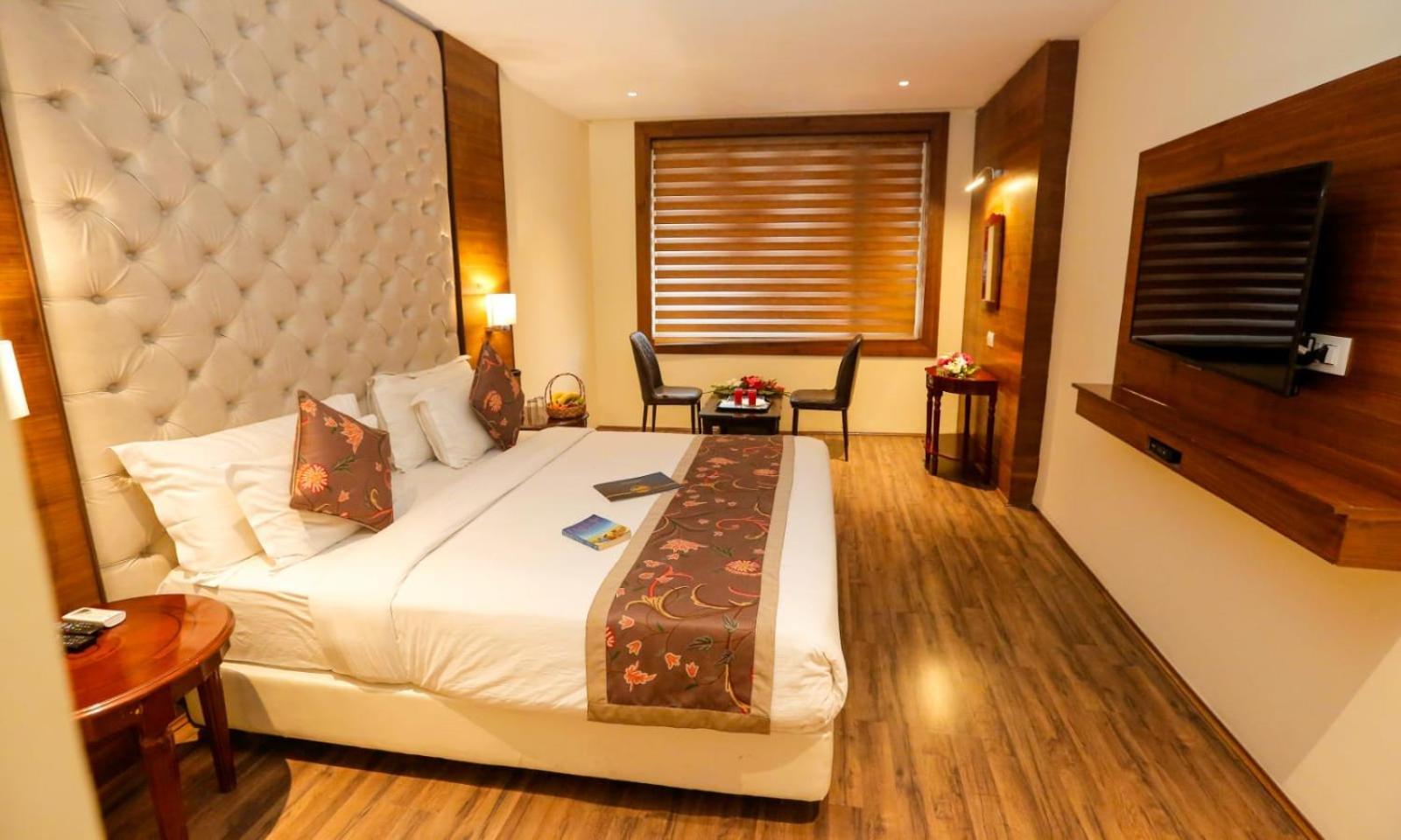 Hotel The Residency