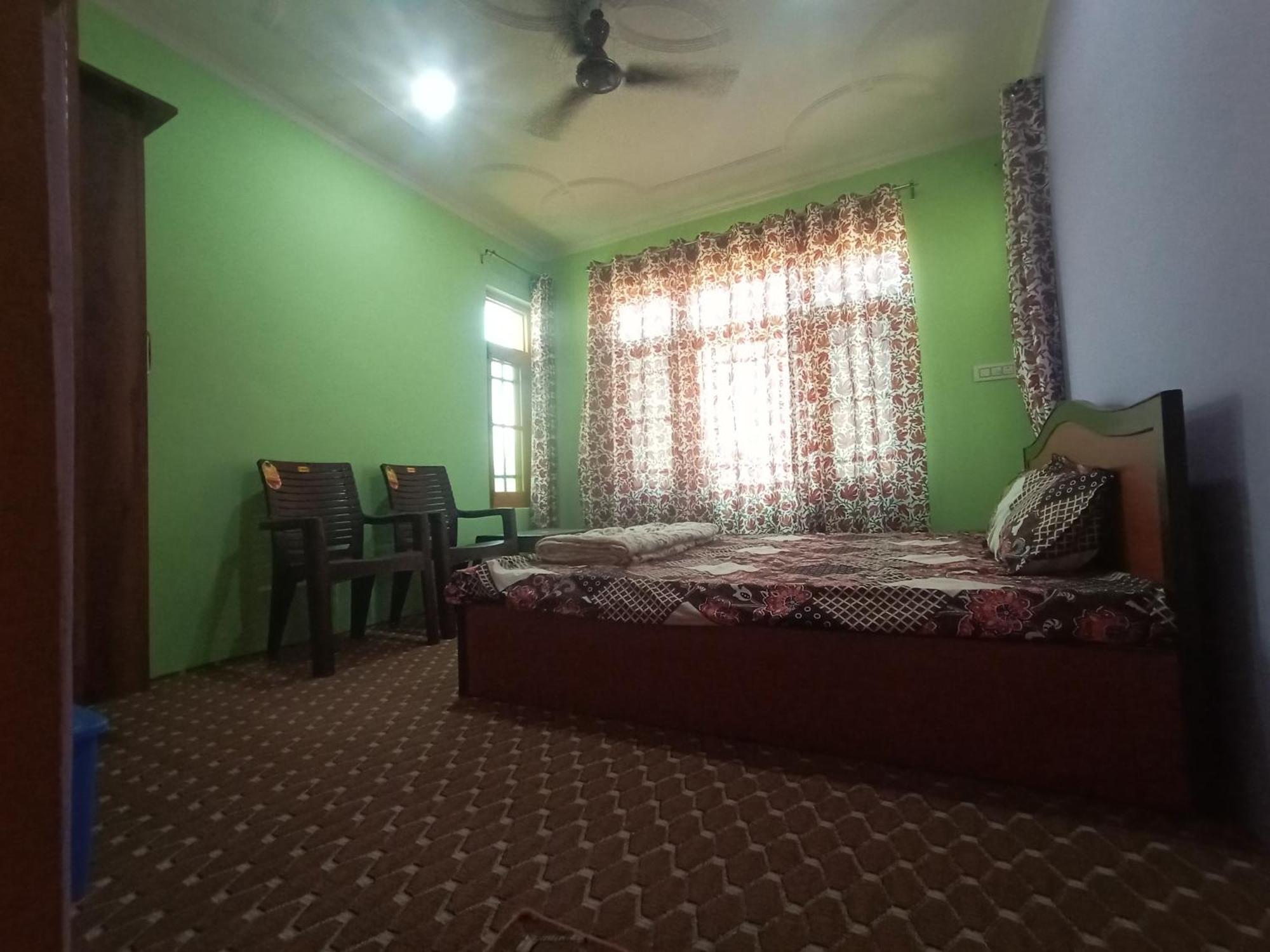 Sea Shell Pan Danpora Brain Homestay Srinagar (Jammu and Kashmir)