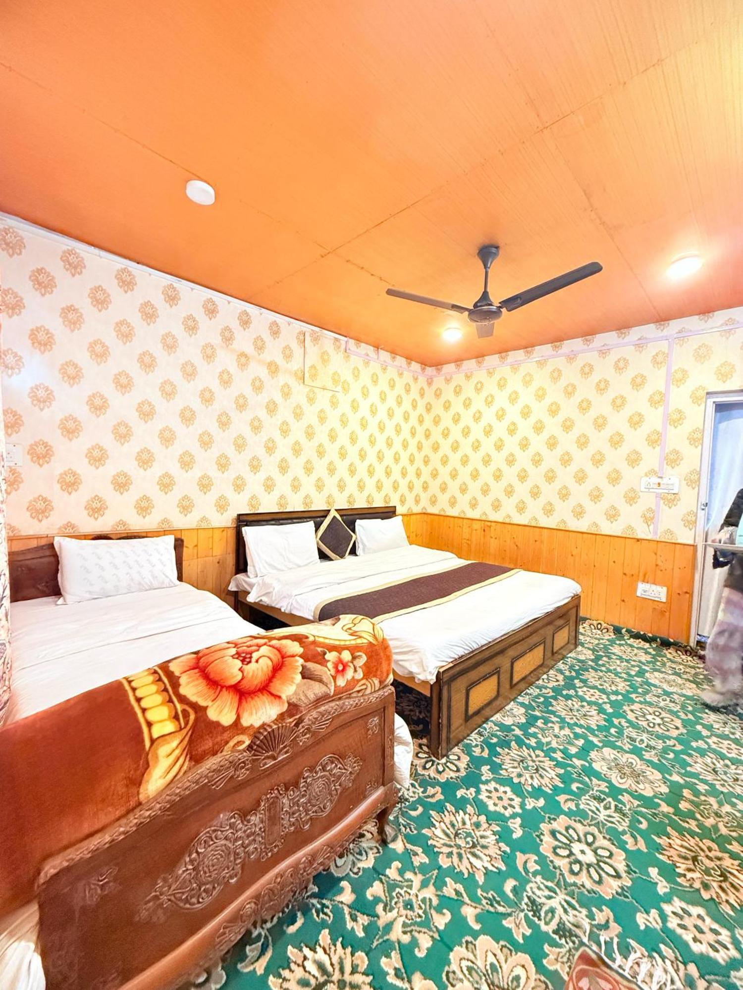 Happy Dal Bed & Breakfast