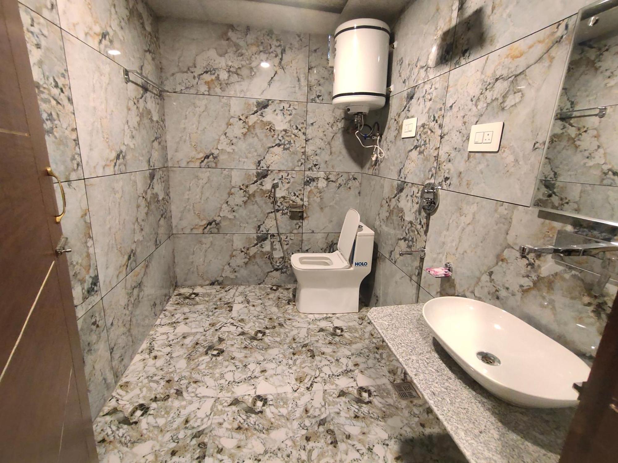 Valinor Hotel 4*