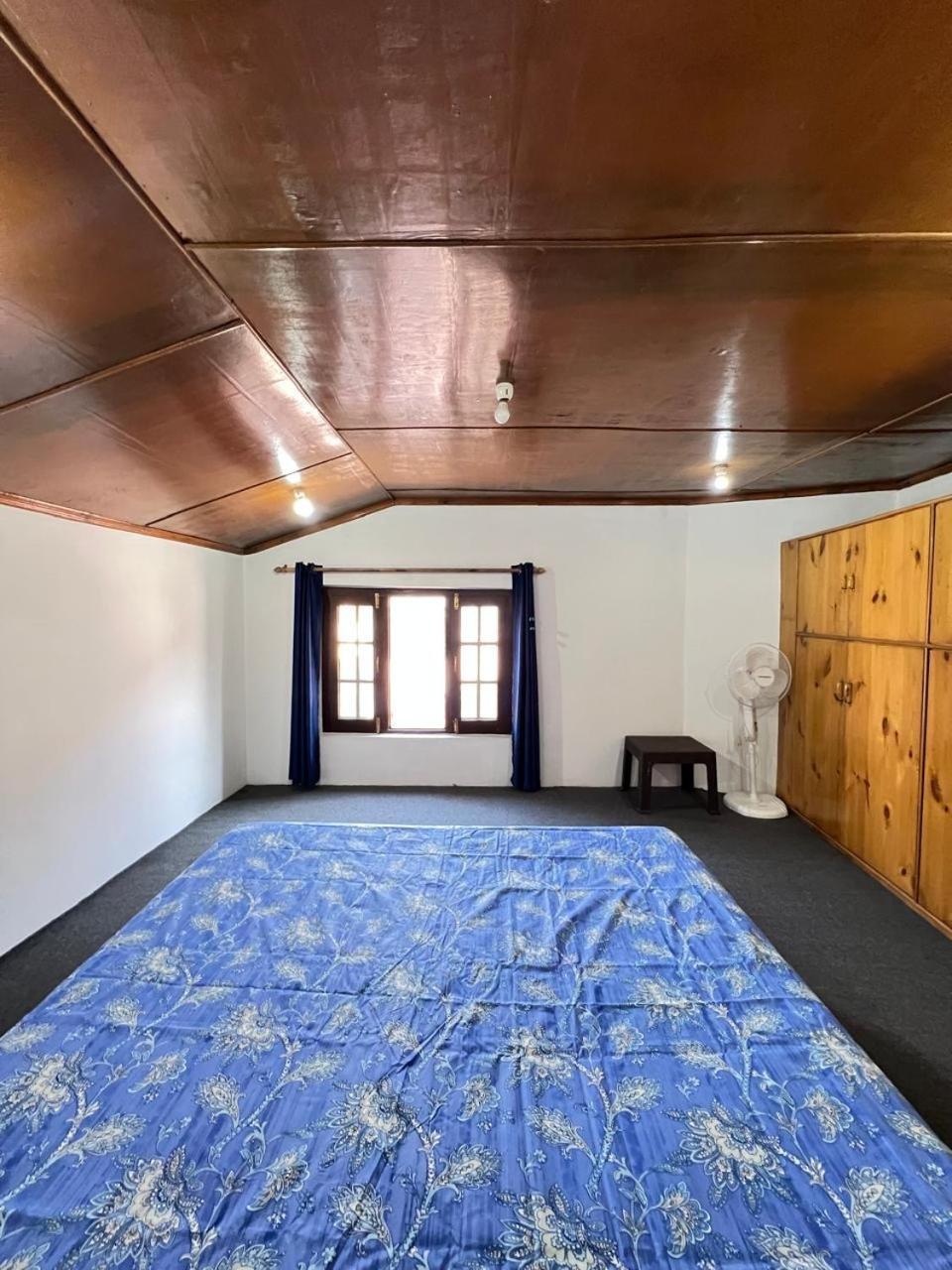 Bed & Breakfast Corner Stone *