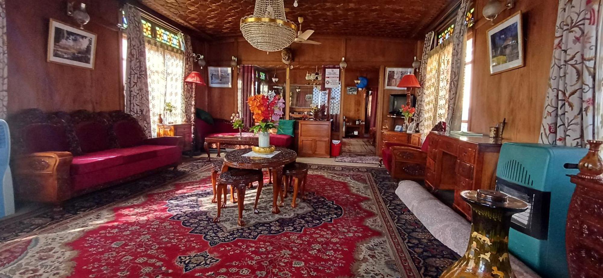 Houseboat Sheikh Palace 4*