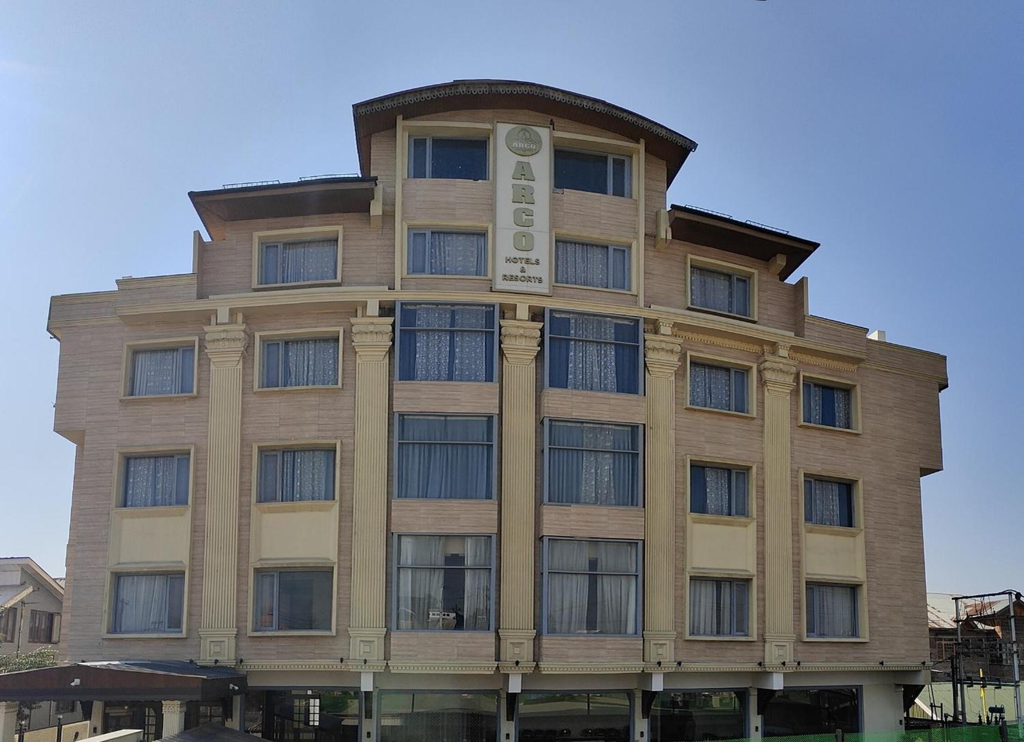 Hotel Arco And Srinagar (Jammu and Kashmir)