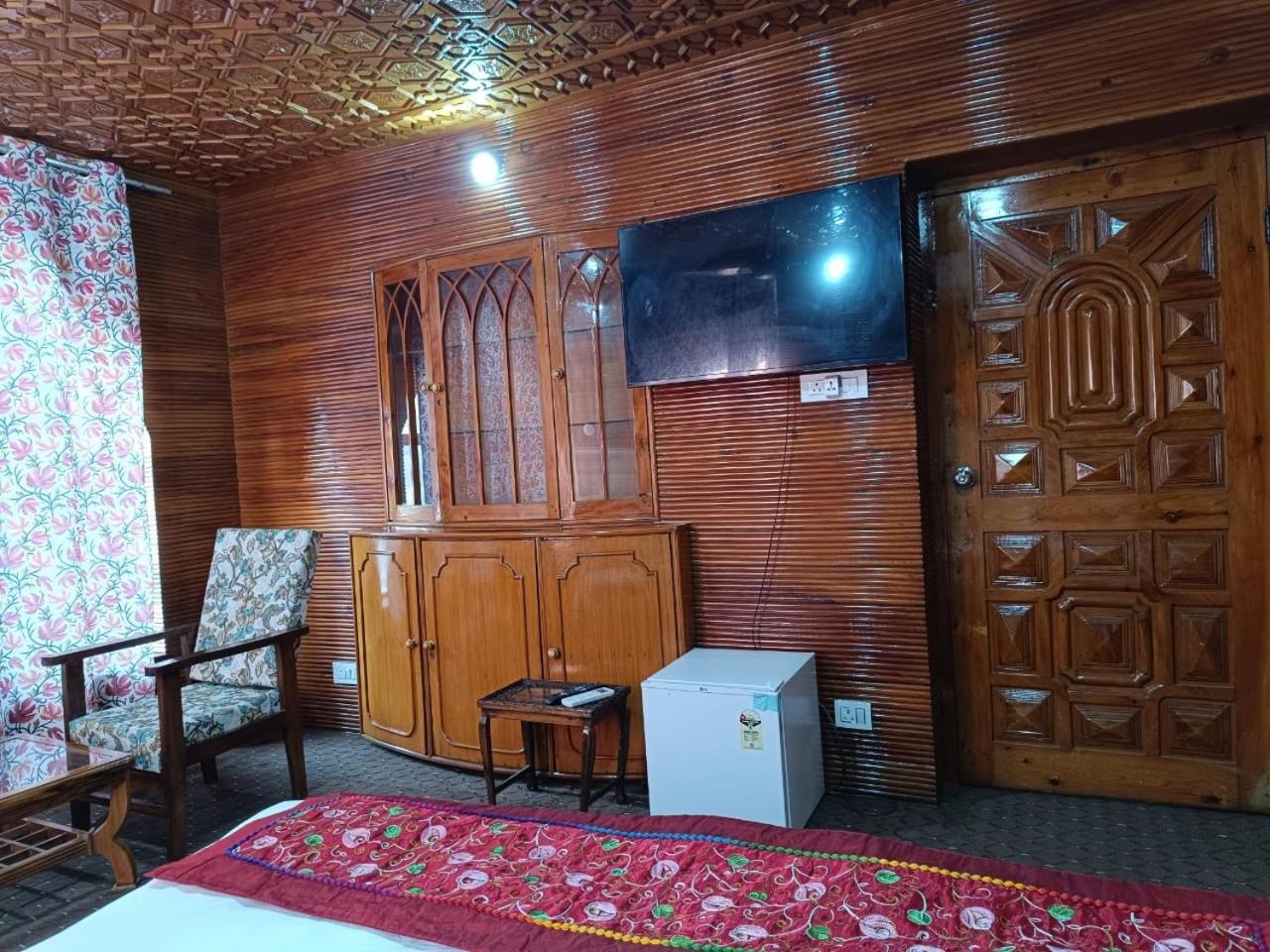 Hotel Snowy Bliss 4*