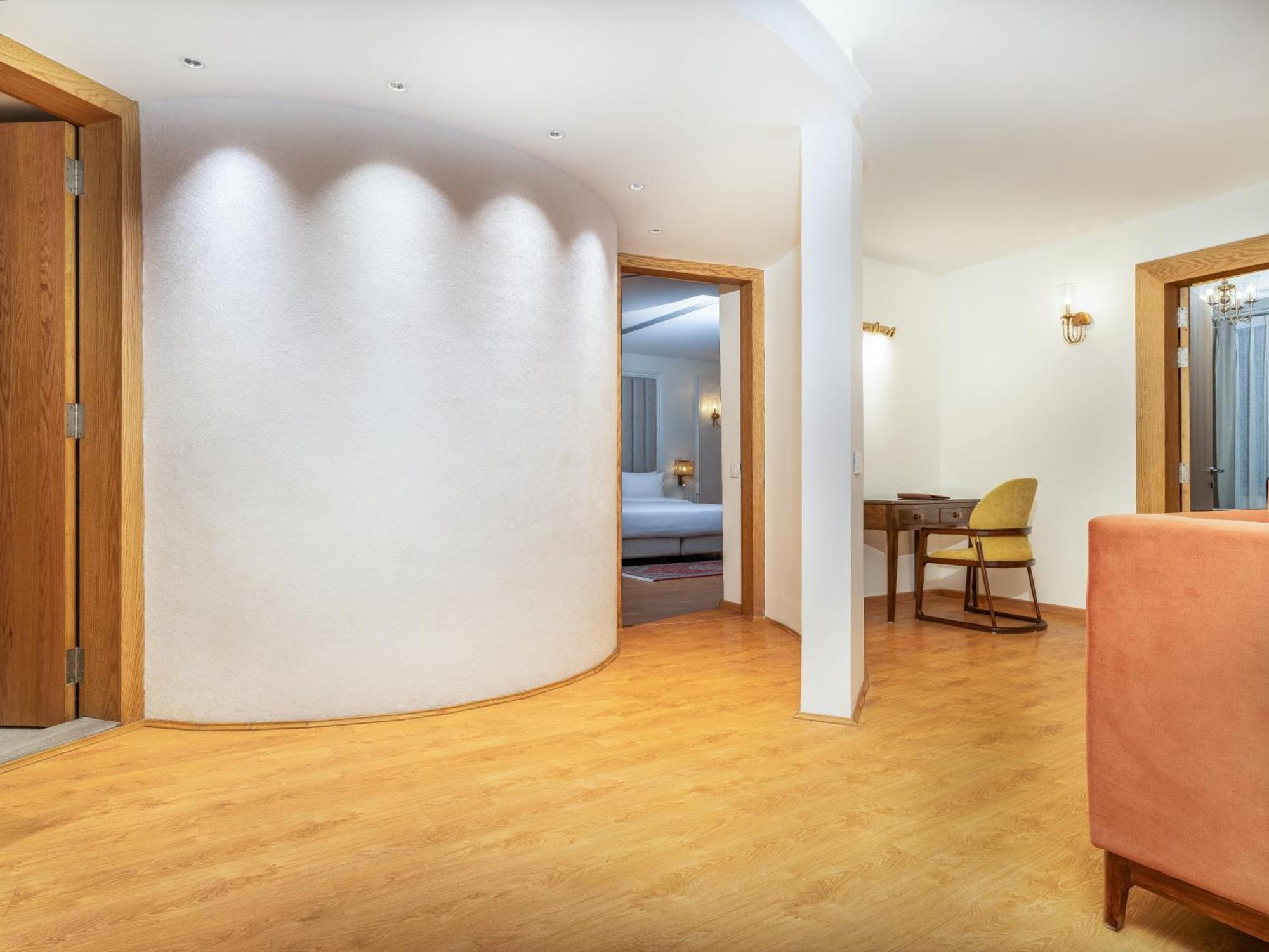 Sarovar Premiere Hotel