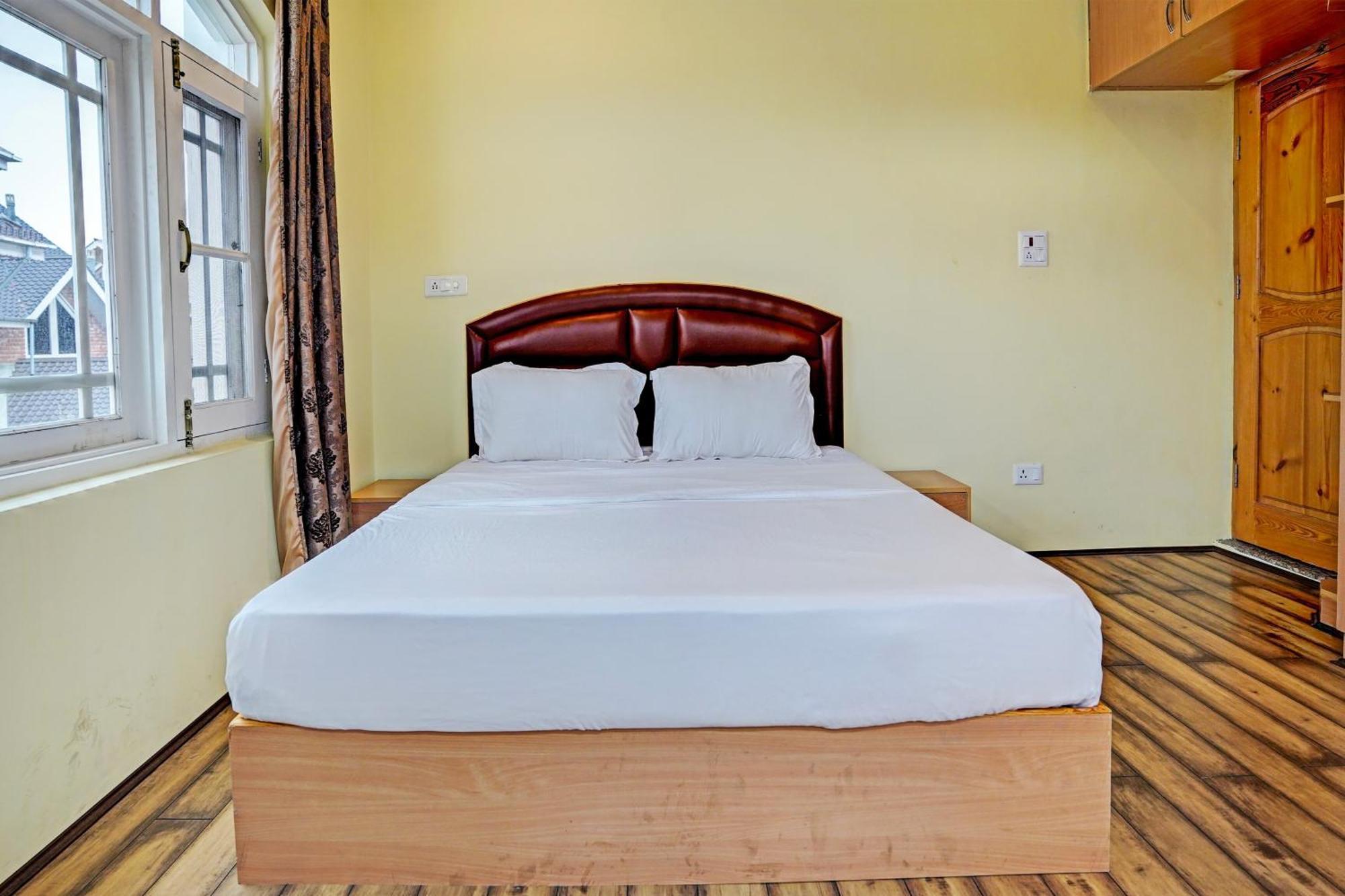 O Lit 3* Srinagar (Jammu and Kashmir)