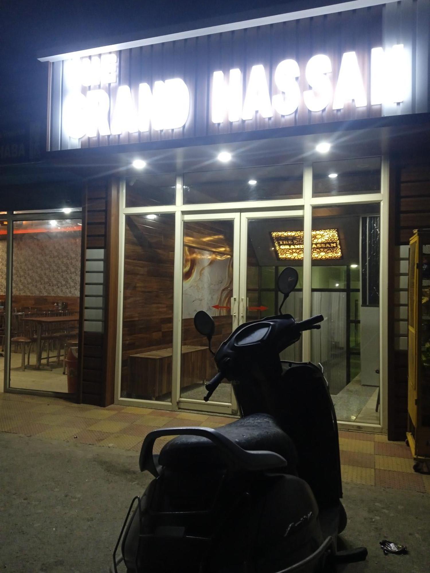 Hotel The Grand Hassan