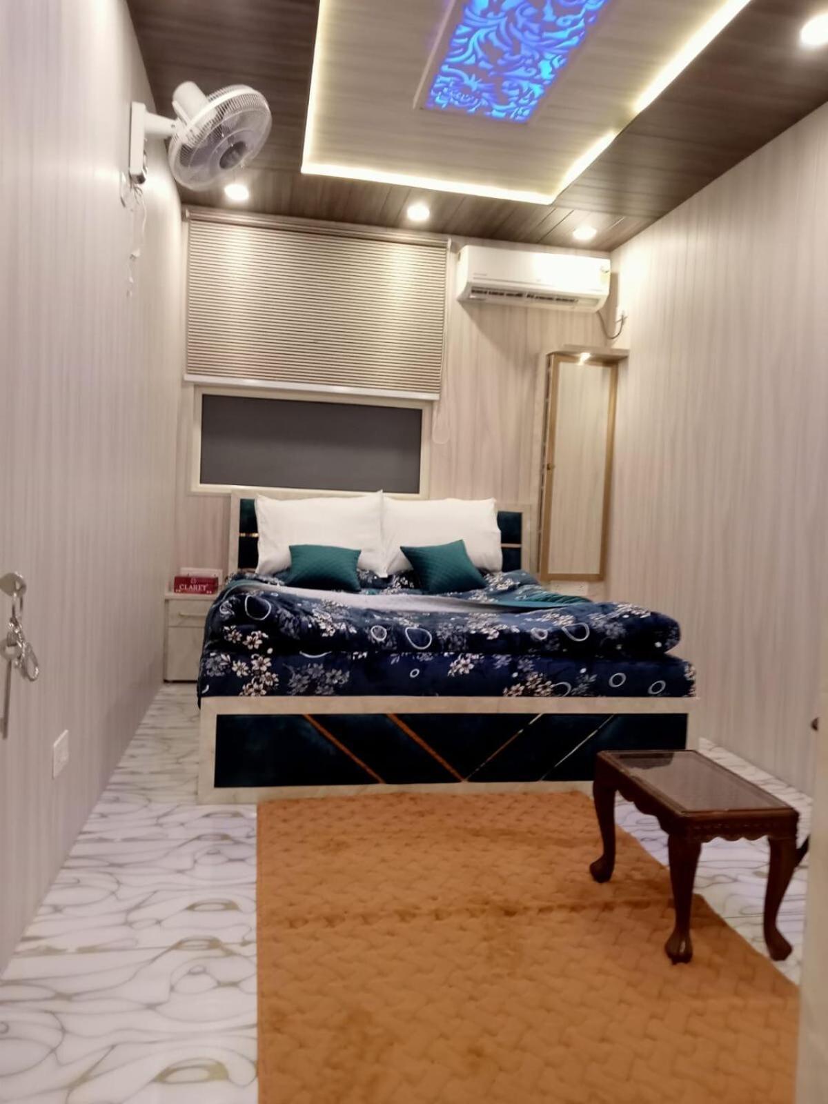 Apartment Rajab