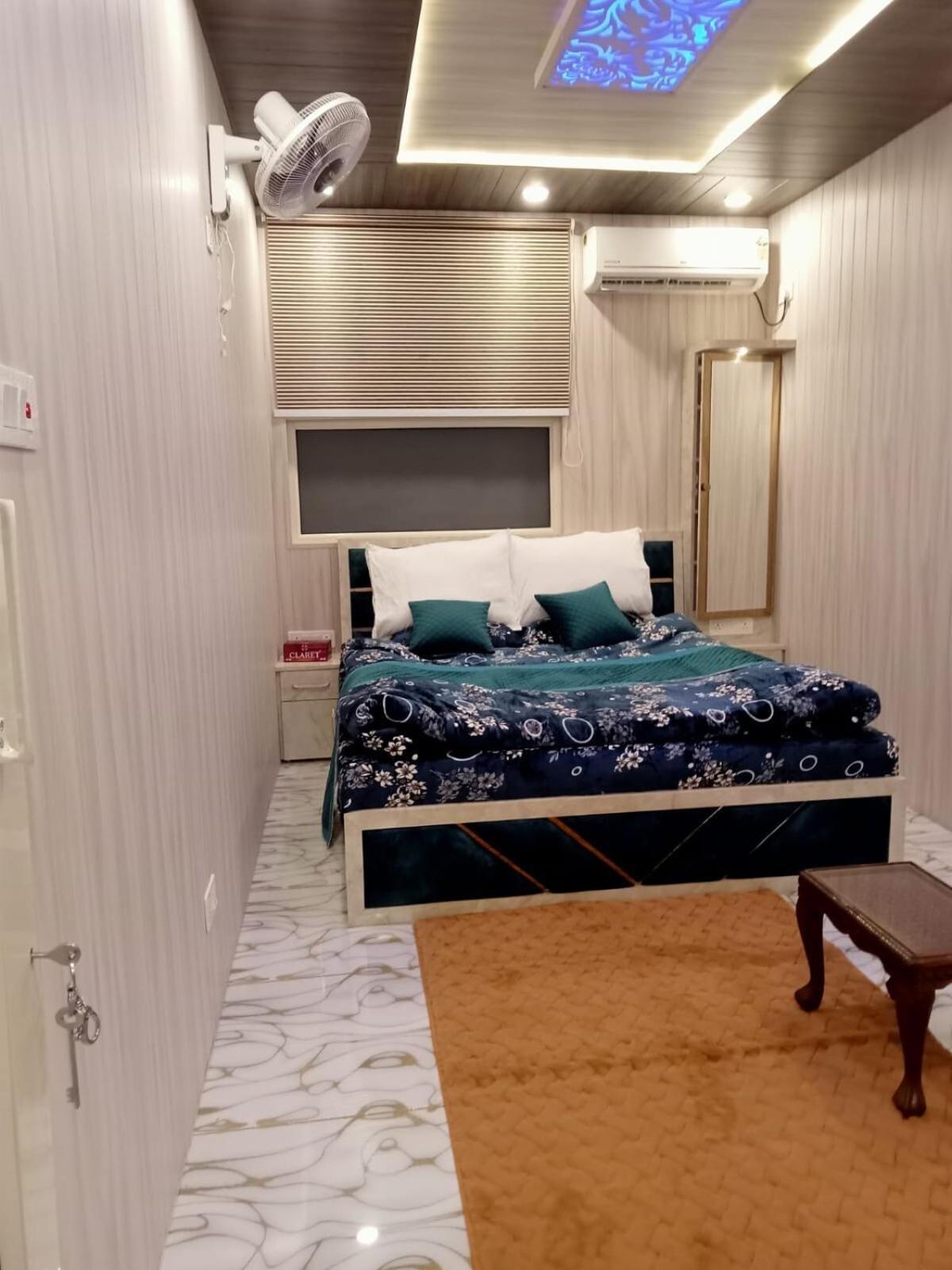 Rajab Apartment *