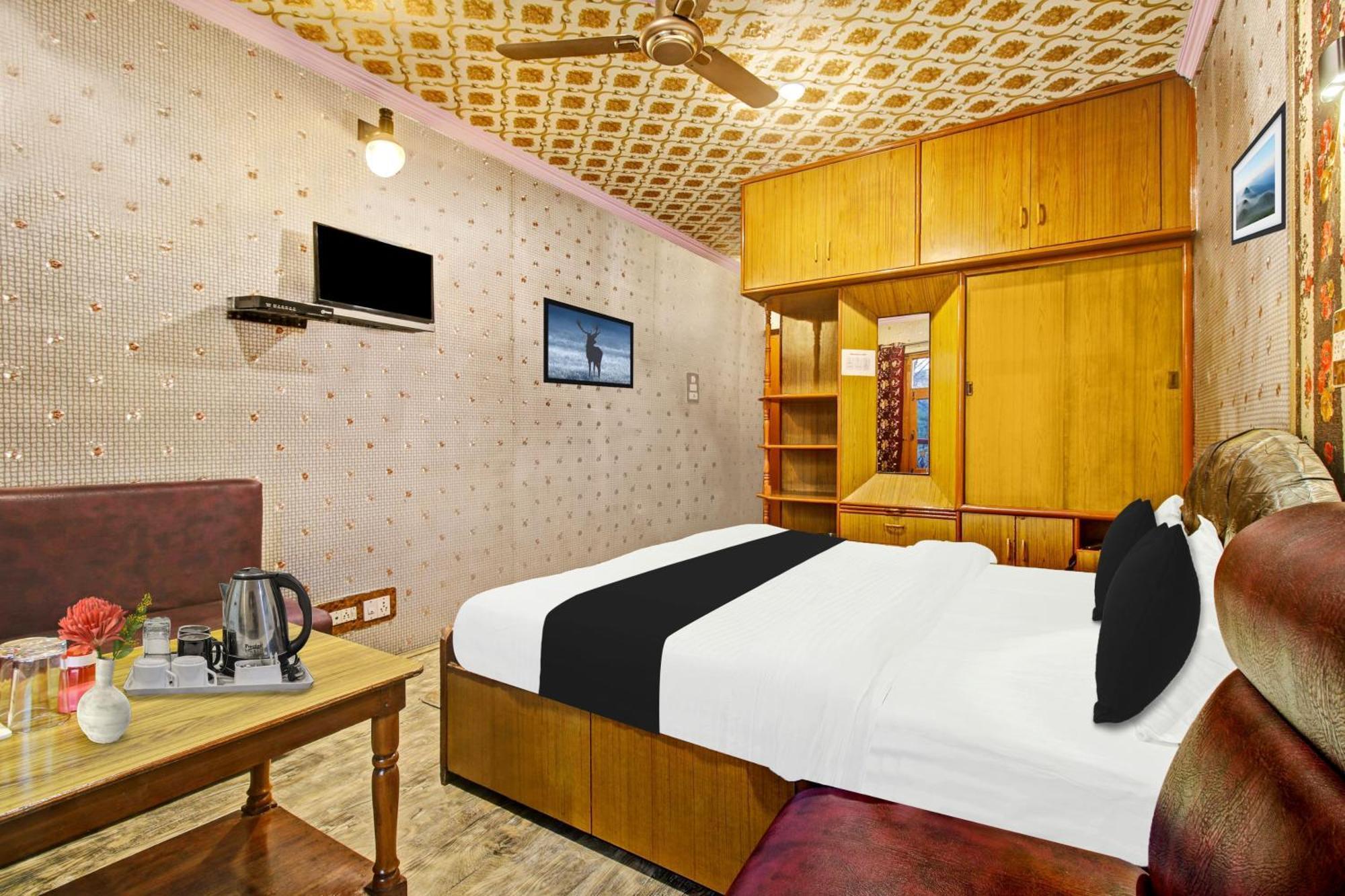 Hotel O Residency Road Srinagar (Jammu and Kashmir)