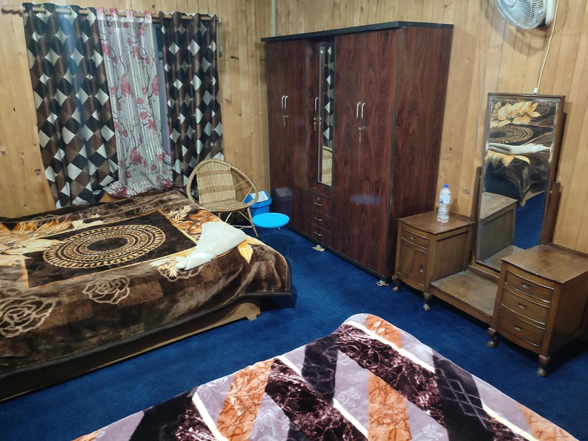 Homestay Paradise Found Srinagar (Jammu and Kashmir)