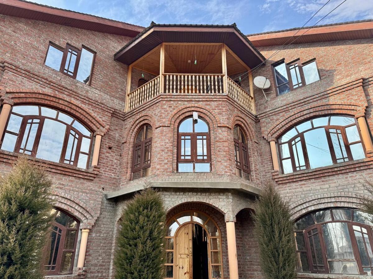 Heavensnest Holiday home Srinagar (Jammu and Kashmir)