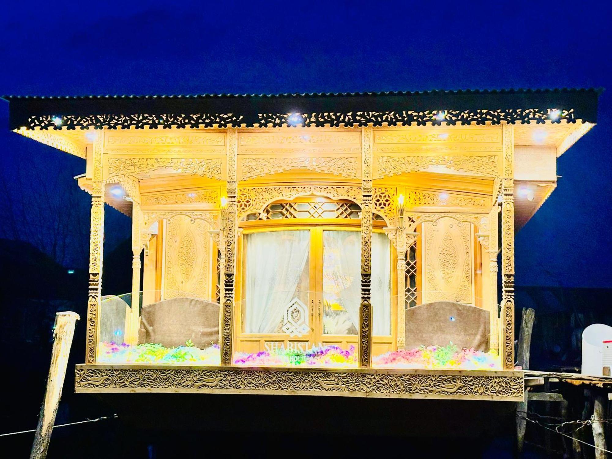 Shabistan Premium Houseboats Srinagar (Jammu and Kashmir)