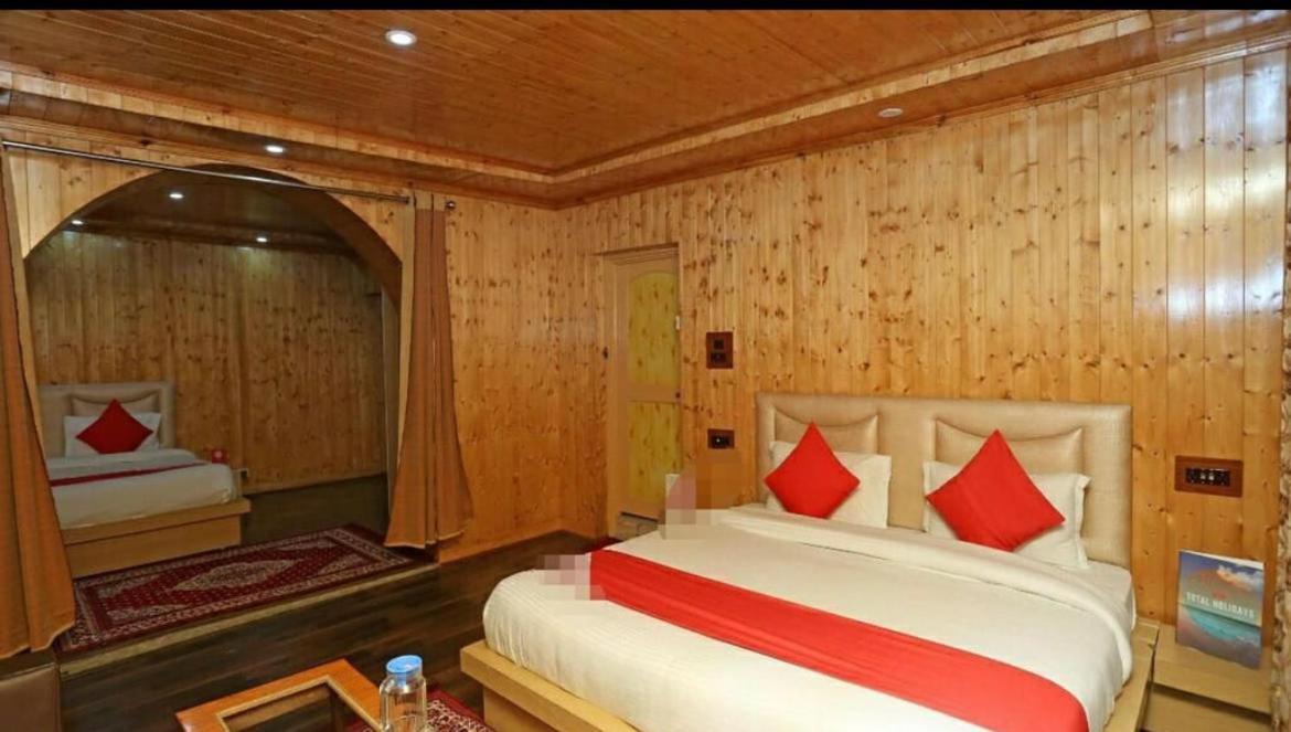 Hotel Passport Official 4*