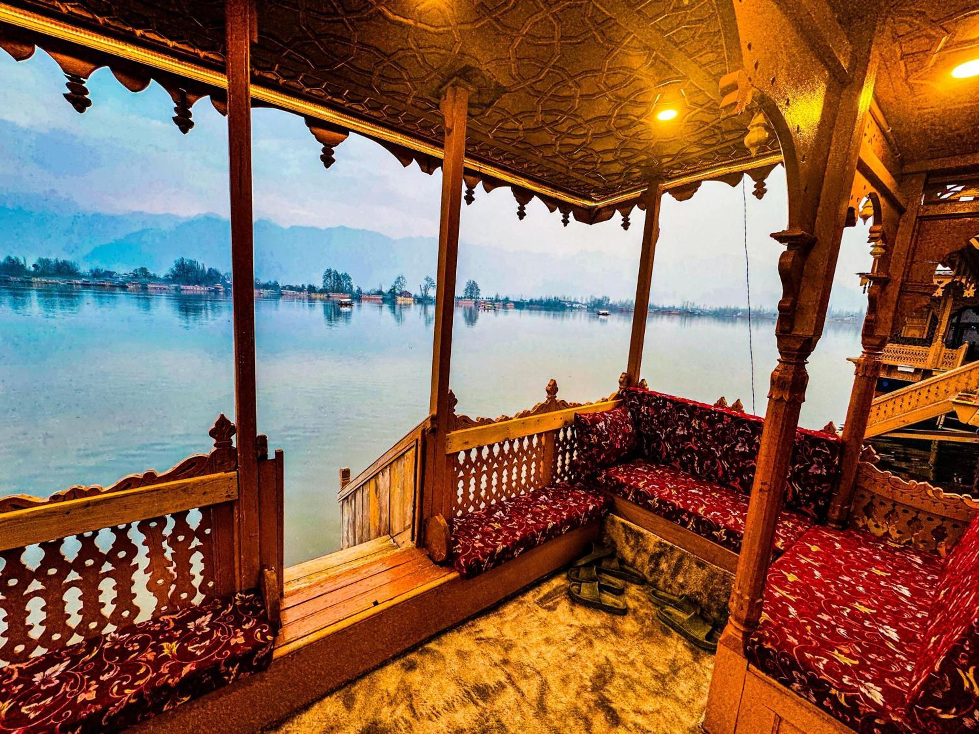 Peacock Houseboats Srinagar (Jammu and Kashmir)