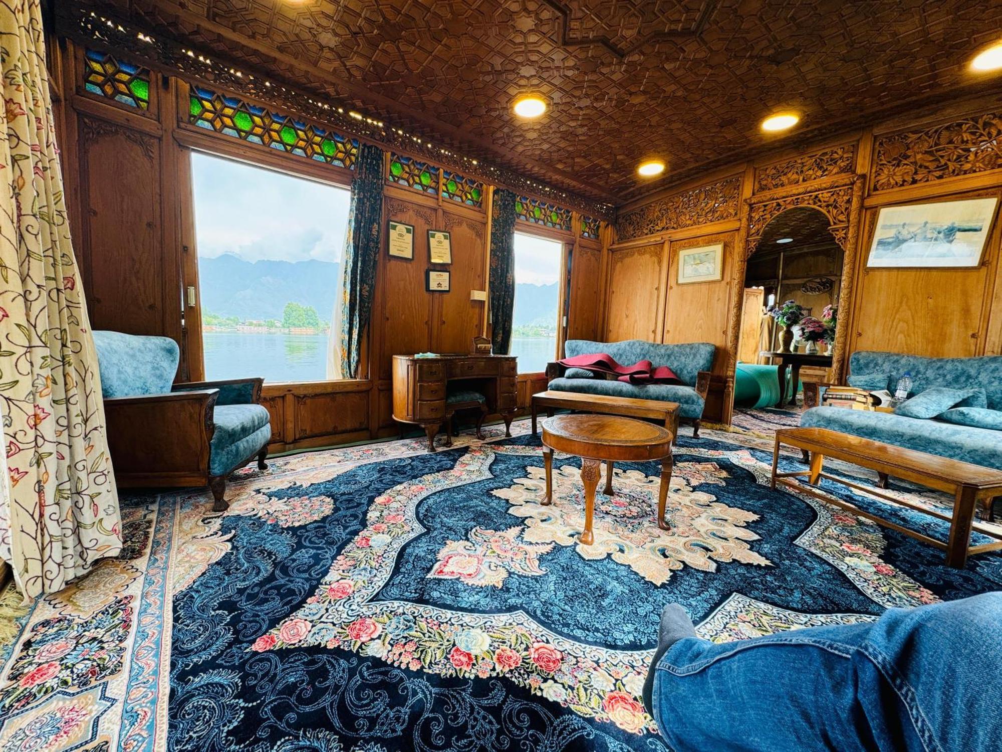 Peacock Houseboats 4* Srinagar (Jammu and Kashmir)
