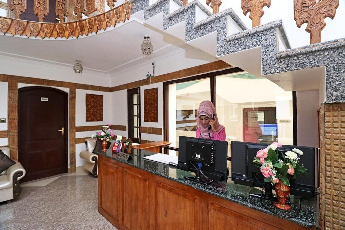 Shree Mazda Hotel
