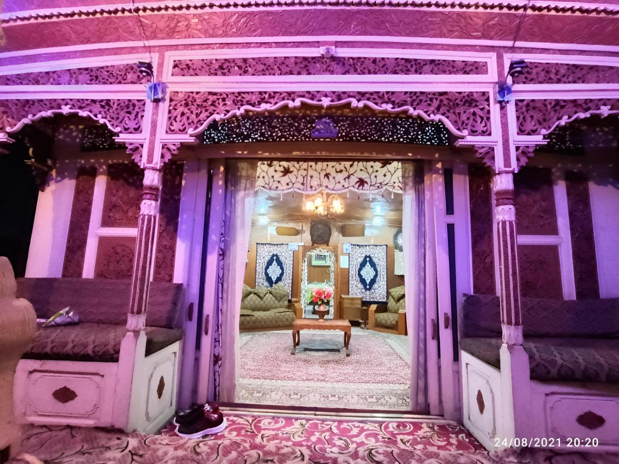 Hotel The Hareem Group Of Houseboats Srinagar (Jammu and Kashmir)