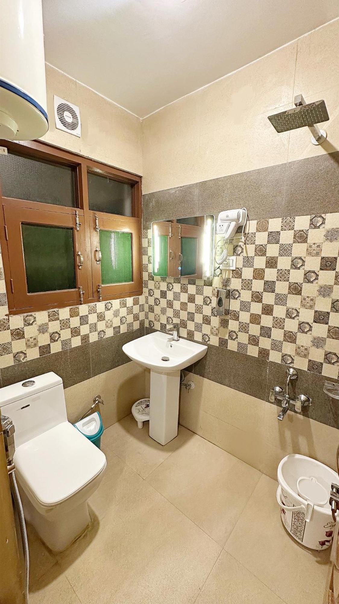Faizzy Residency 3* Srinagar (Jammu and Kashmir)