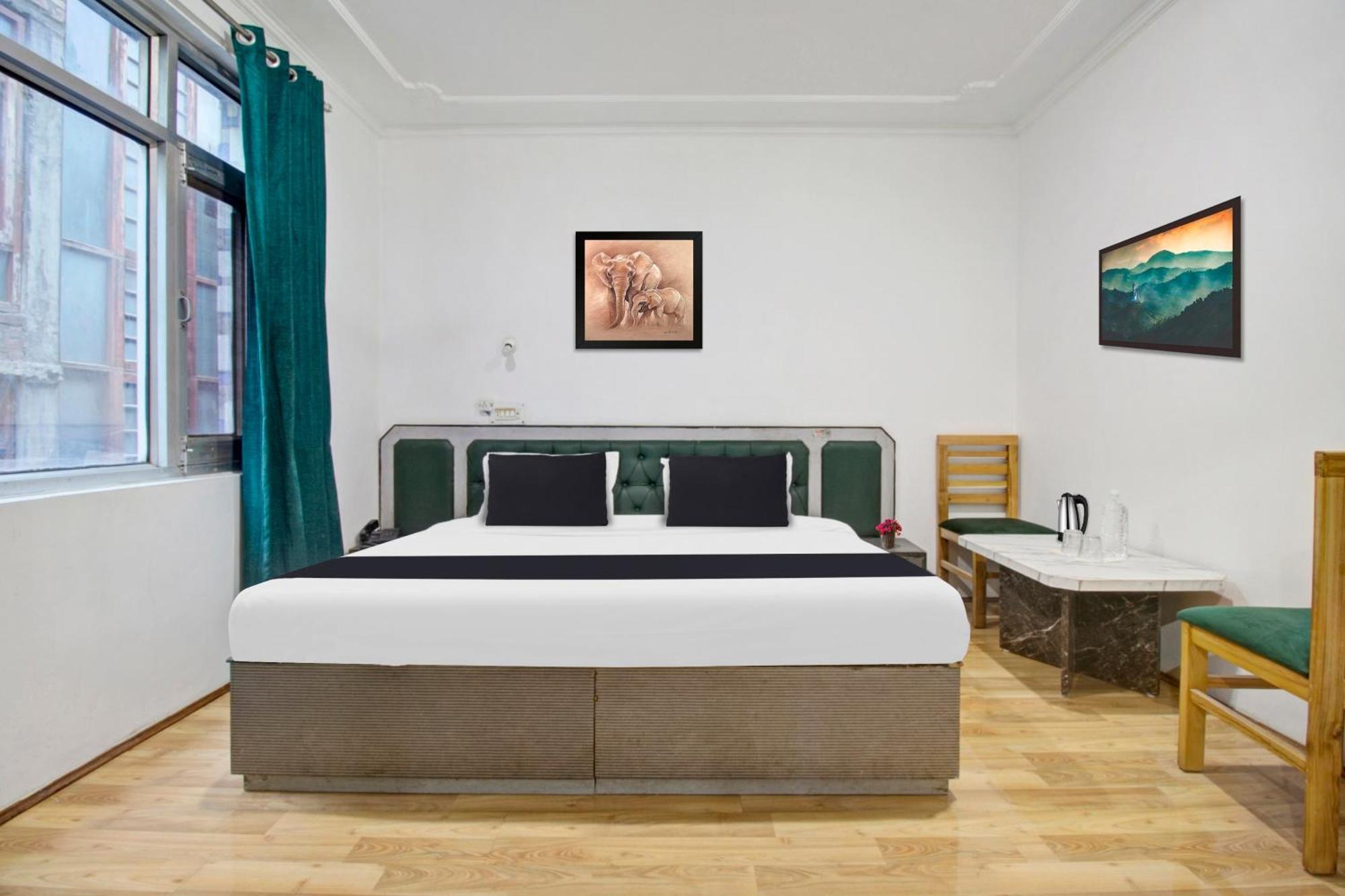 Hotel Super O Zero Bridge Formerly New Time Star Srinagar (Jammu and Kashmir)