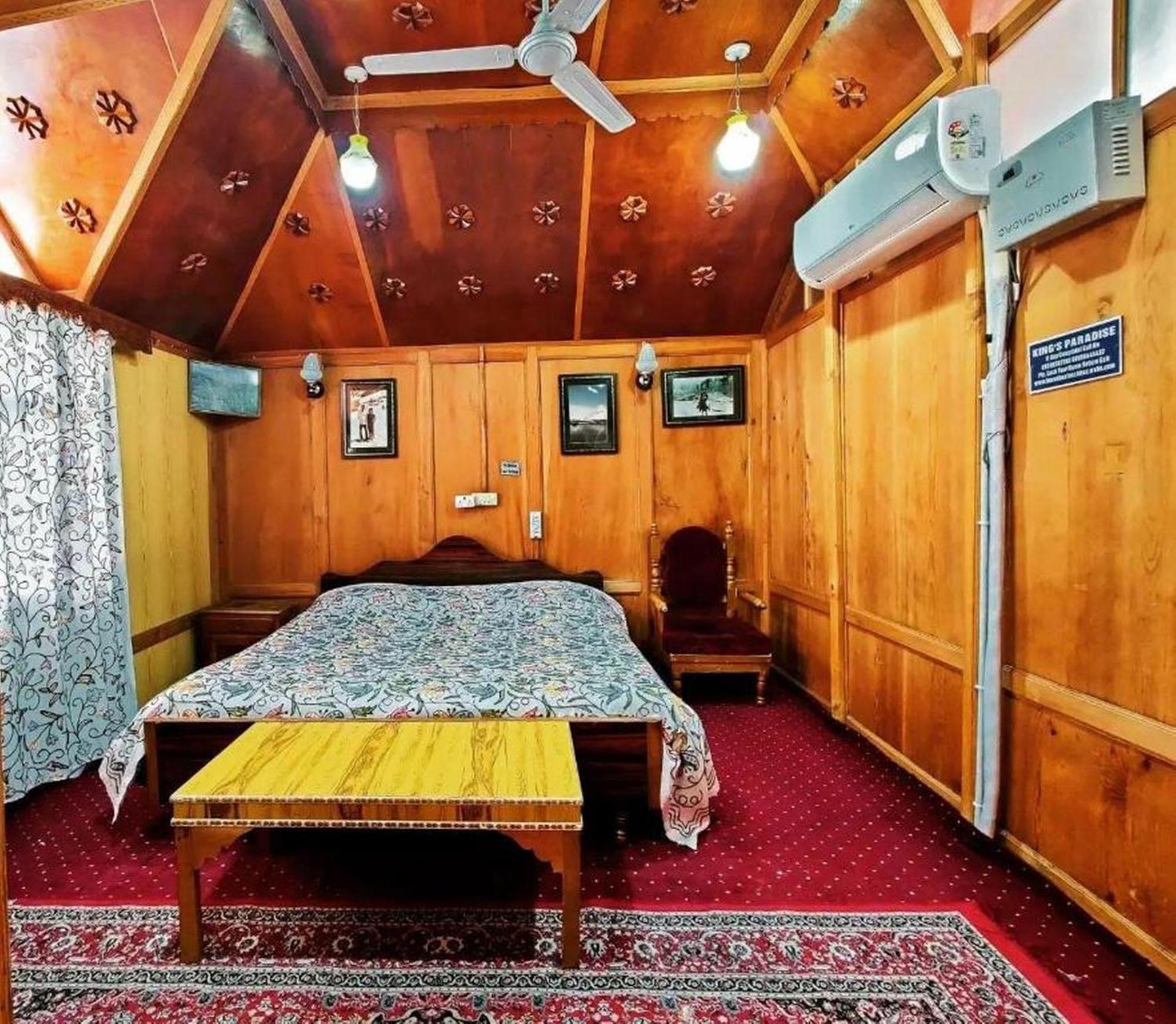 The Heritage Group Of Houseboats 4*