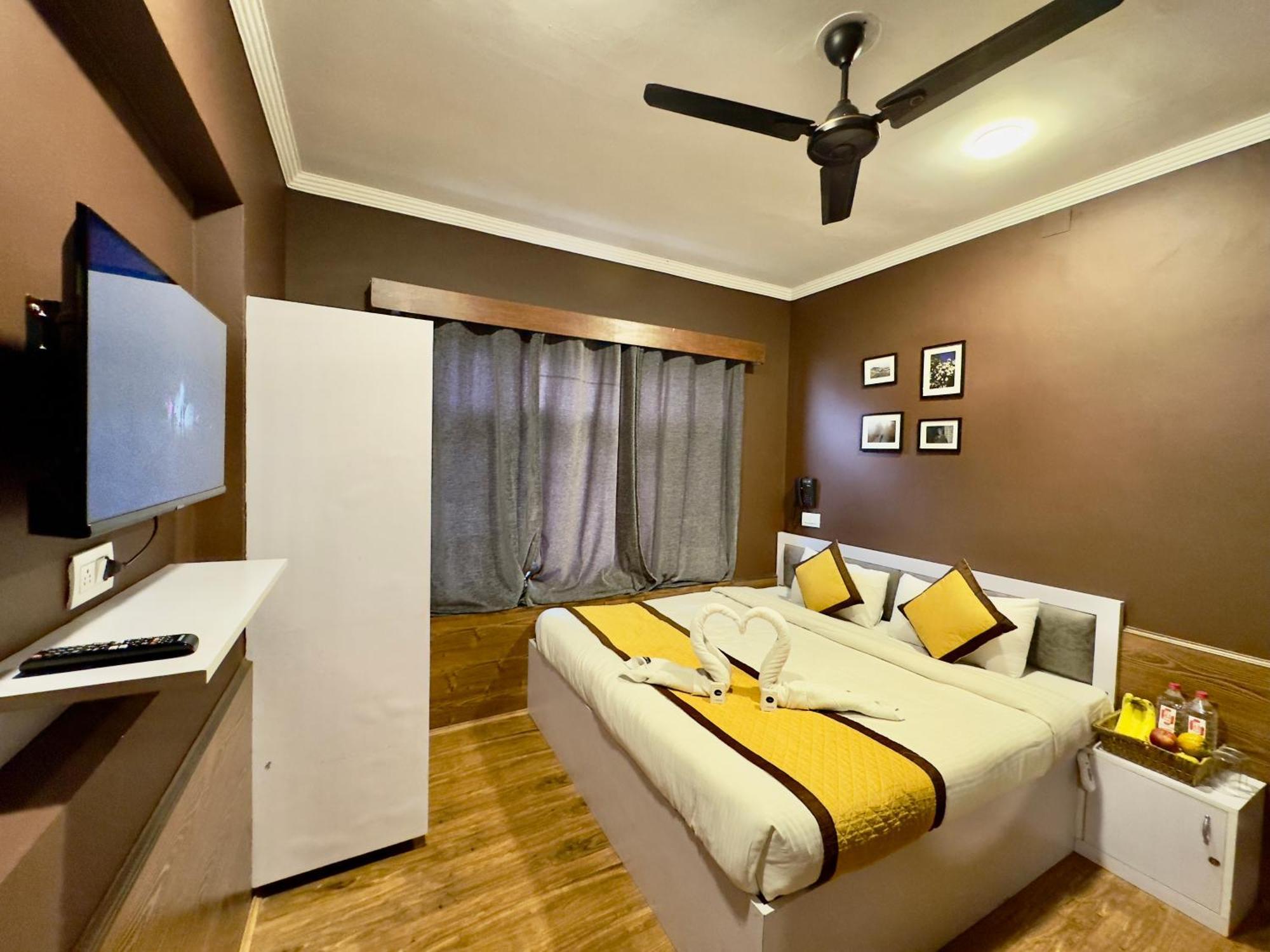 Jafson Accommodates Srinagar (Jammu and Kashmir)