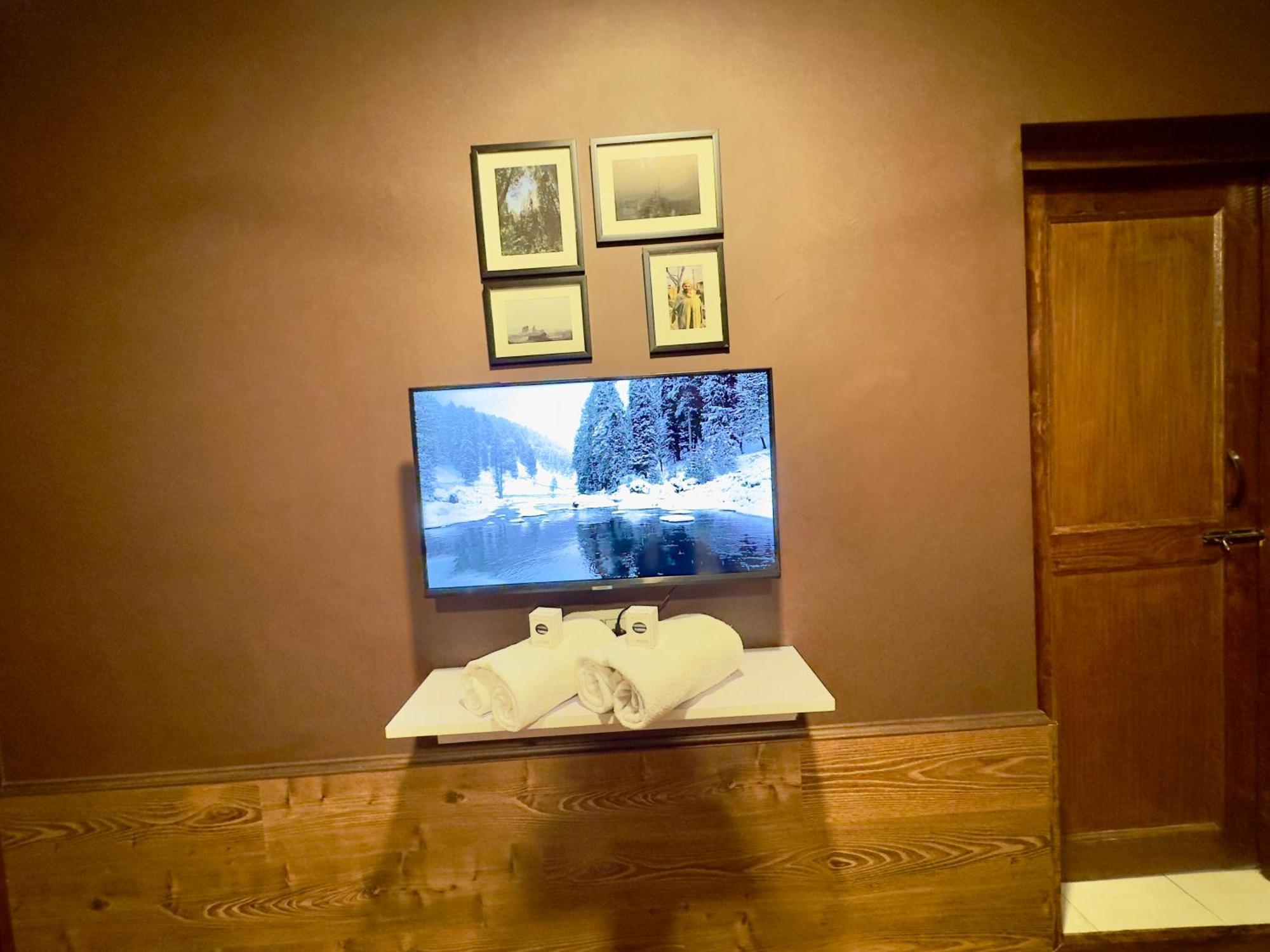 Jafson Accommodates 3* Srinagar (Jammu and Kashmir)