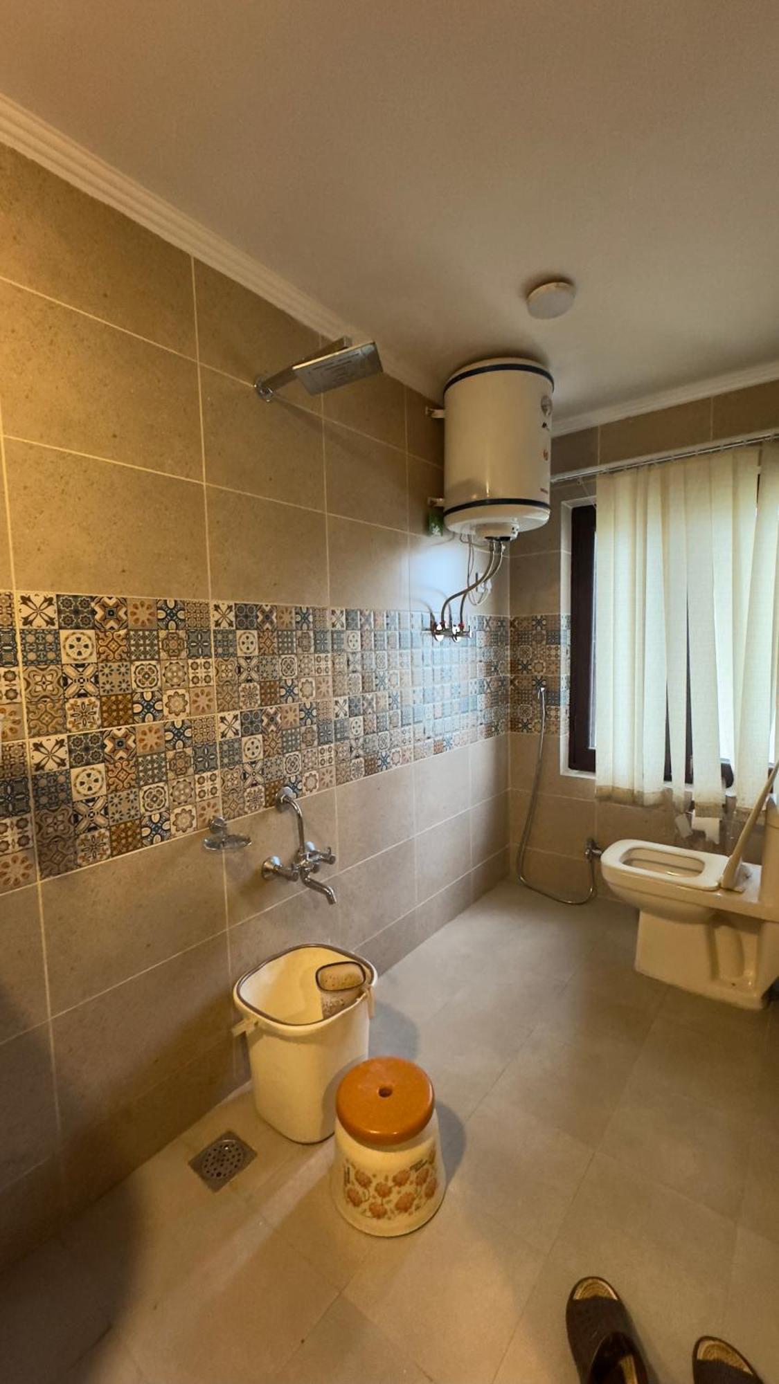 Jafson Accommodates