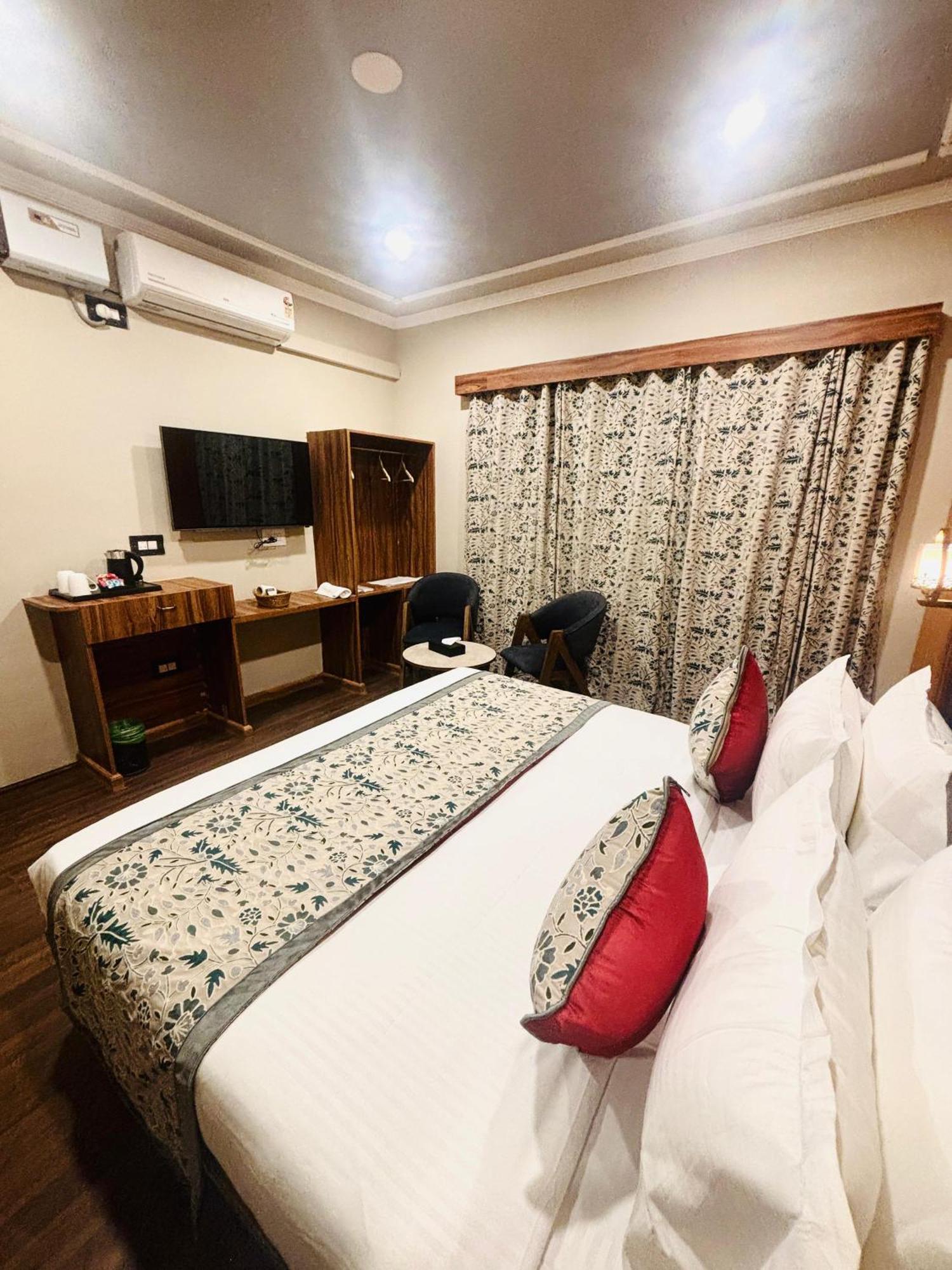 Shahi Group Of Pahalgam 3* Srinagar (Jammu and Kashmir)