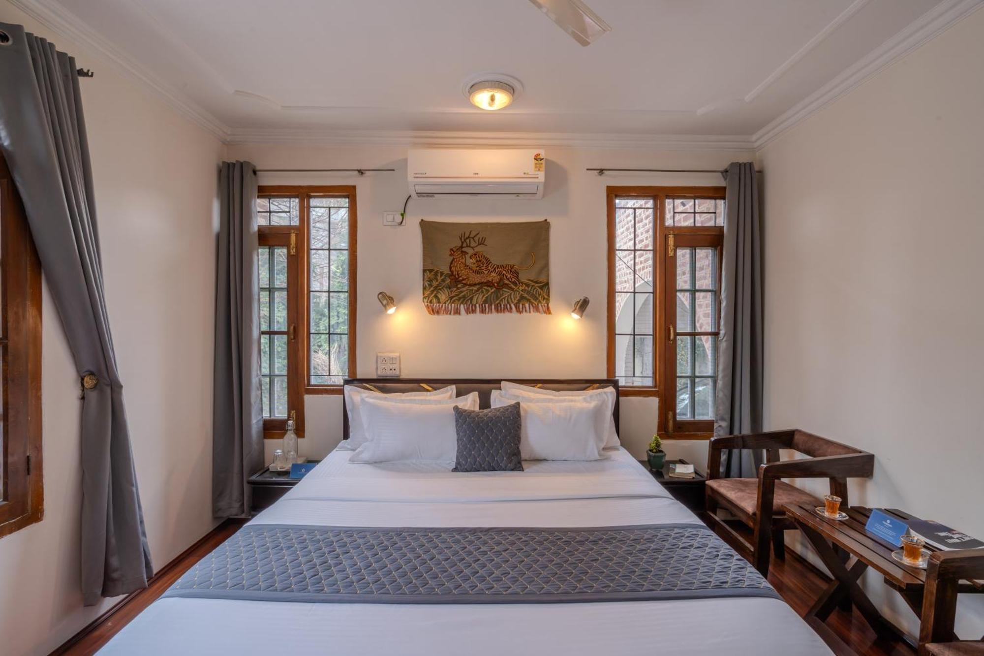 Saffronstays Sun * Srinagar (Jammu and Kashmir)